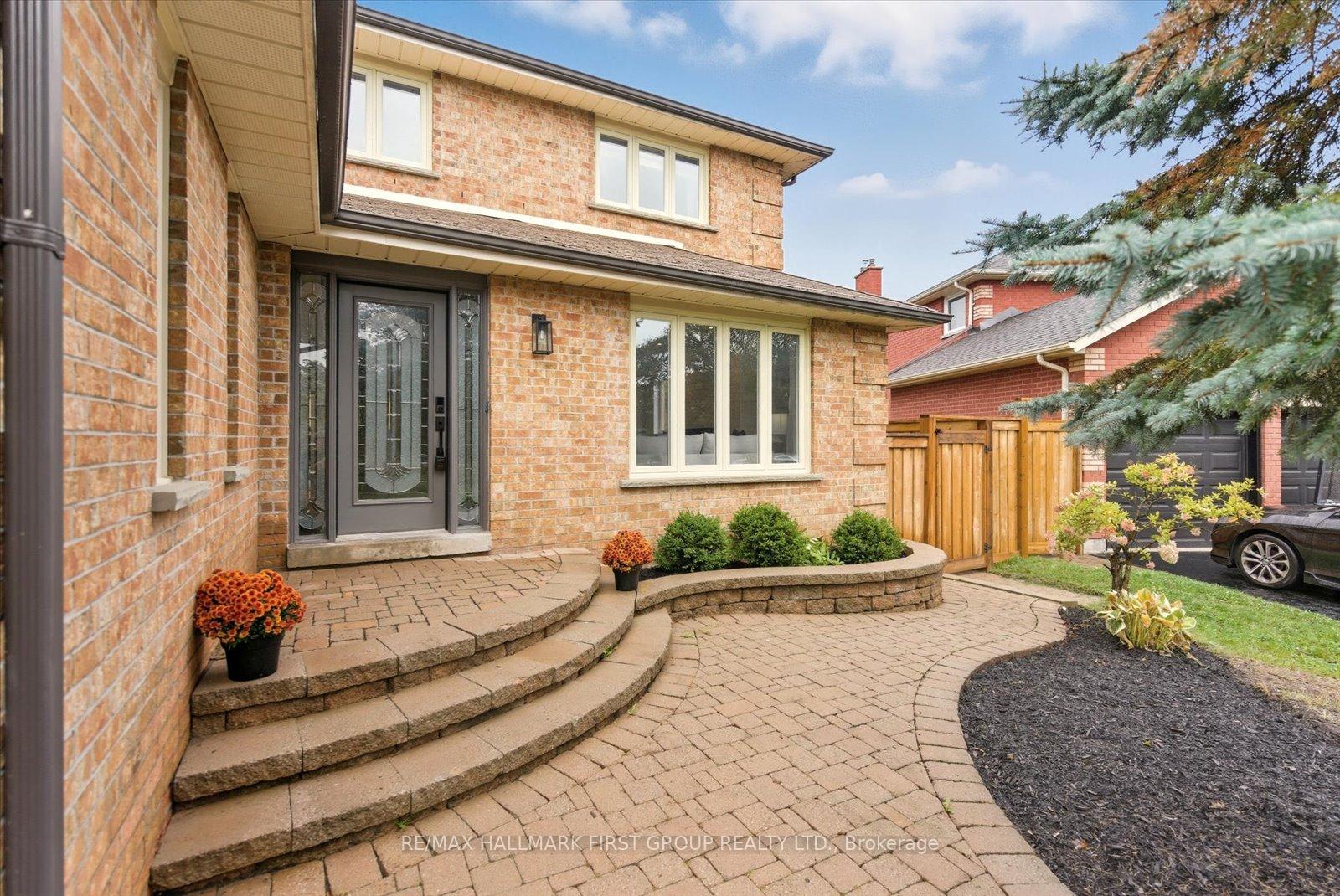 Photo 2 of 37 Enzo Crescent, Uxbridge — HOMEH
