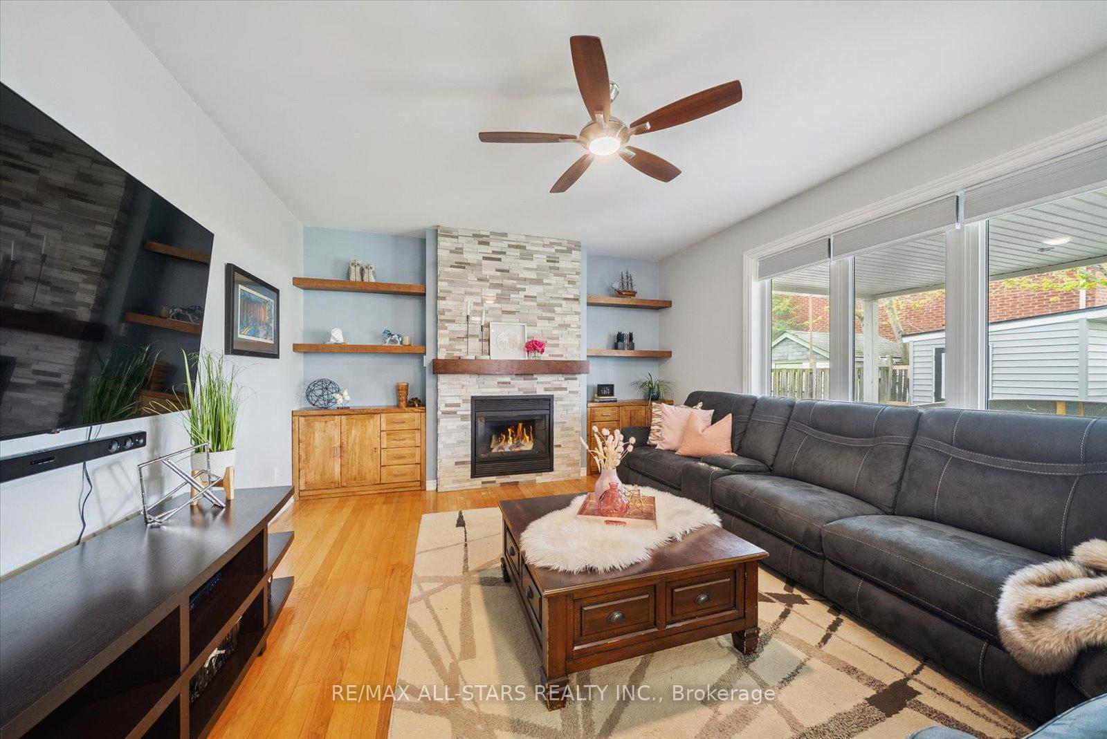 Photo 14 of 102 Herrema Boulevard, Uxbridge — HOMEH