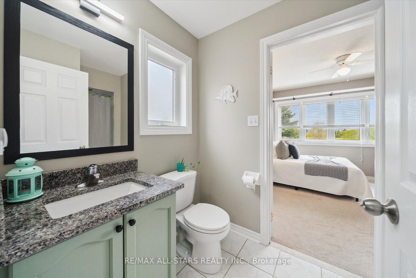 Photo 28 of 102 Herrema Boulevard, Uxbridge — HOMEH