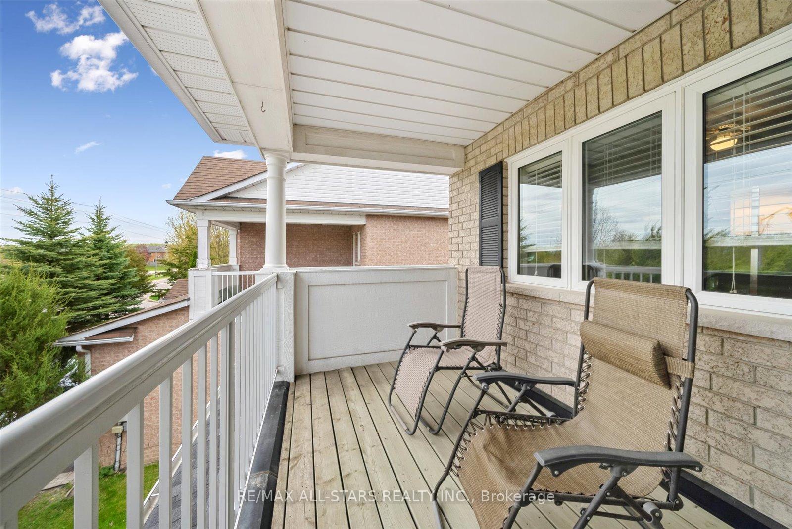 Photo 34 of 102 Herrema Boulevard, Uxbridge — HOMEH
