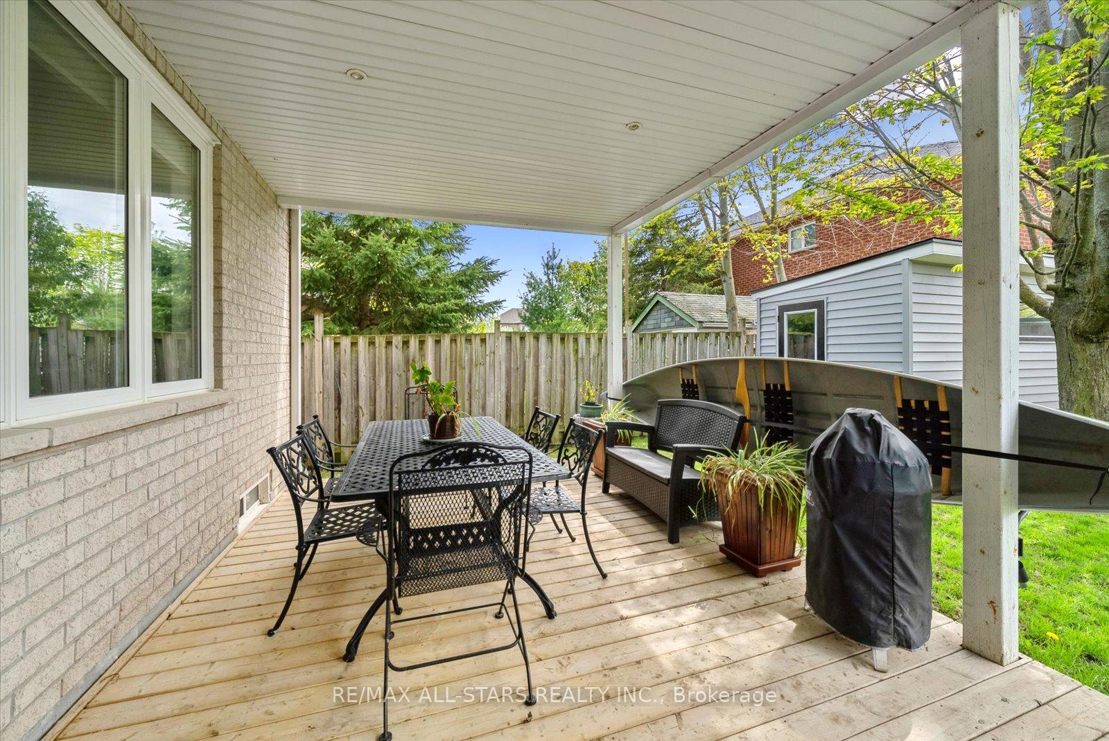 Photo 36 of 102 Herrema Boulevard, Uxbridge — HOMEH