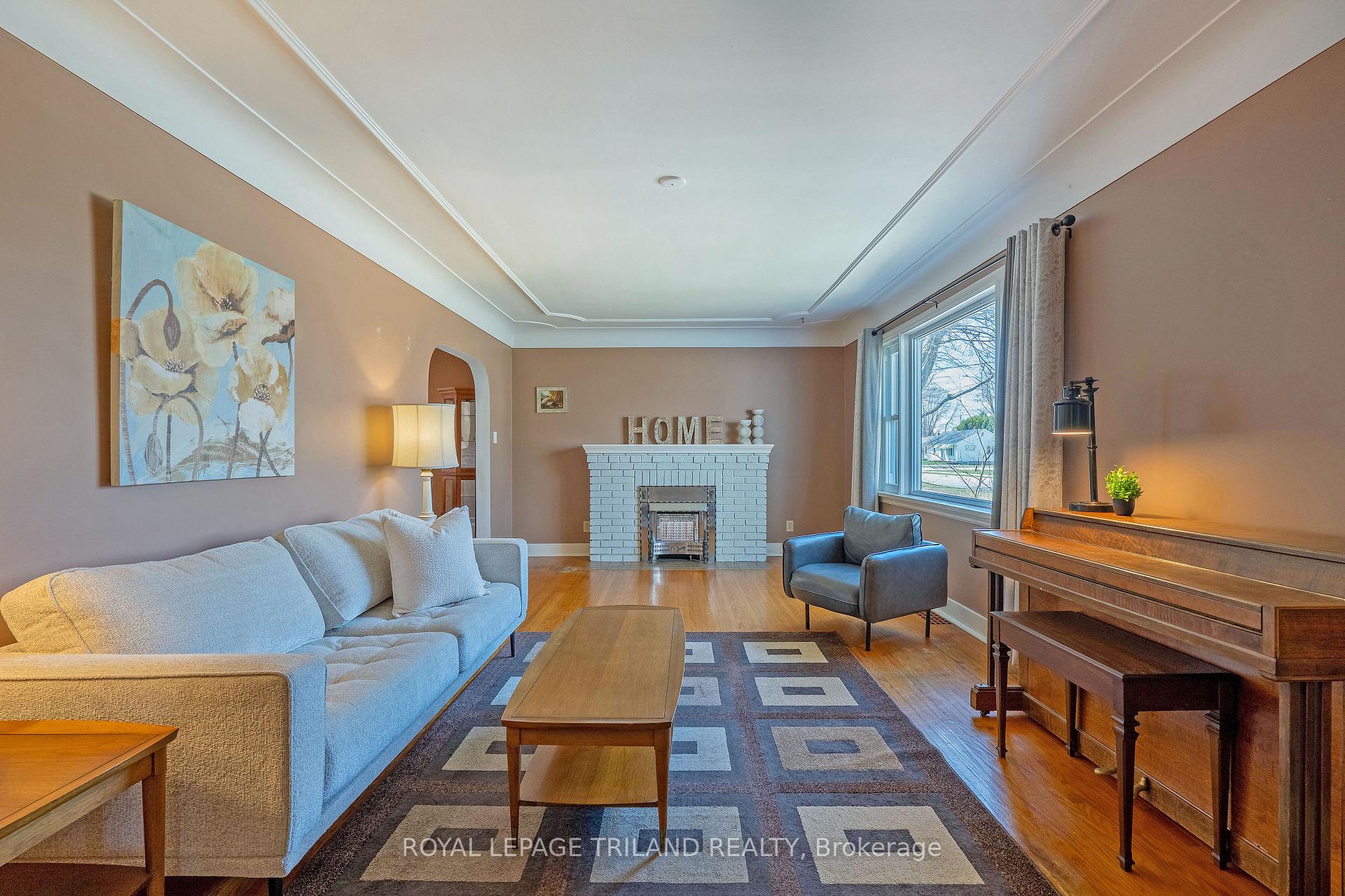 Photo 8 of 192 Queen Street, West Elgin, Rodney — HOMEH