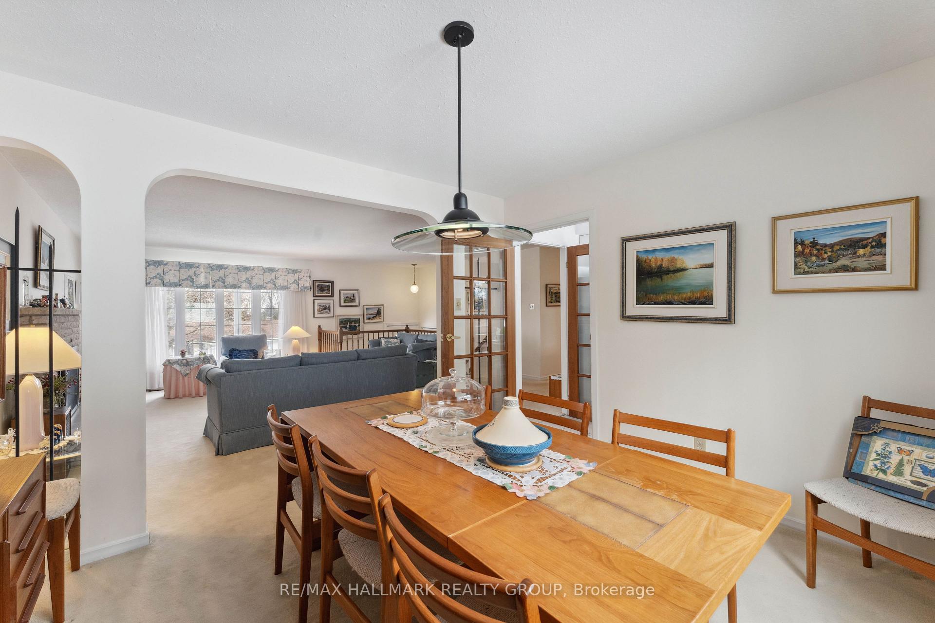 Photo 7 of 648 Gaines Drive, Ottawa, Beacon Hill North — HOMEH