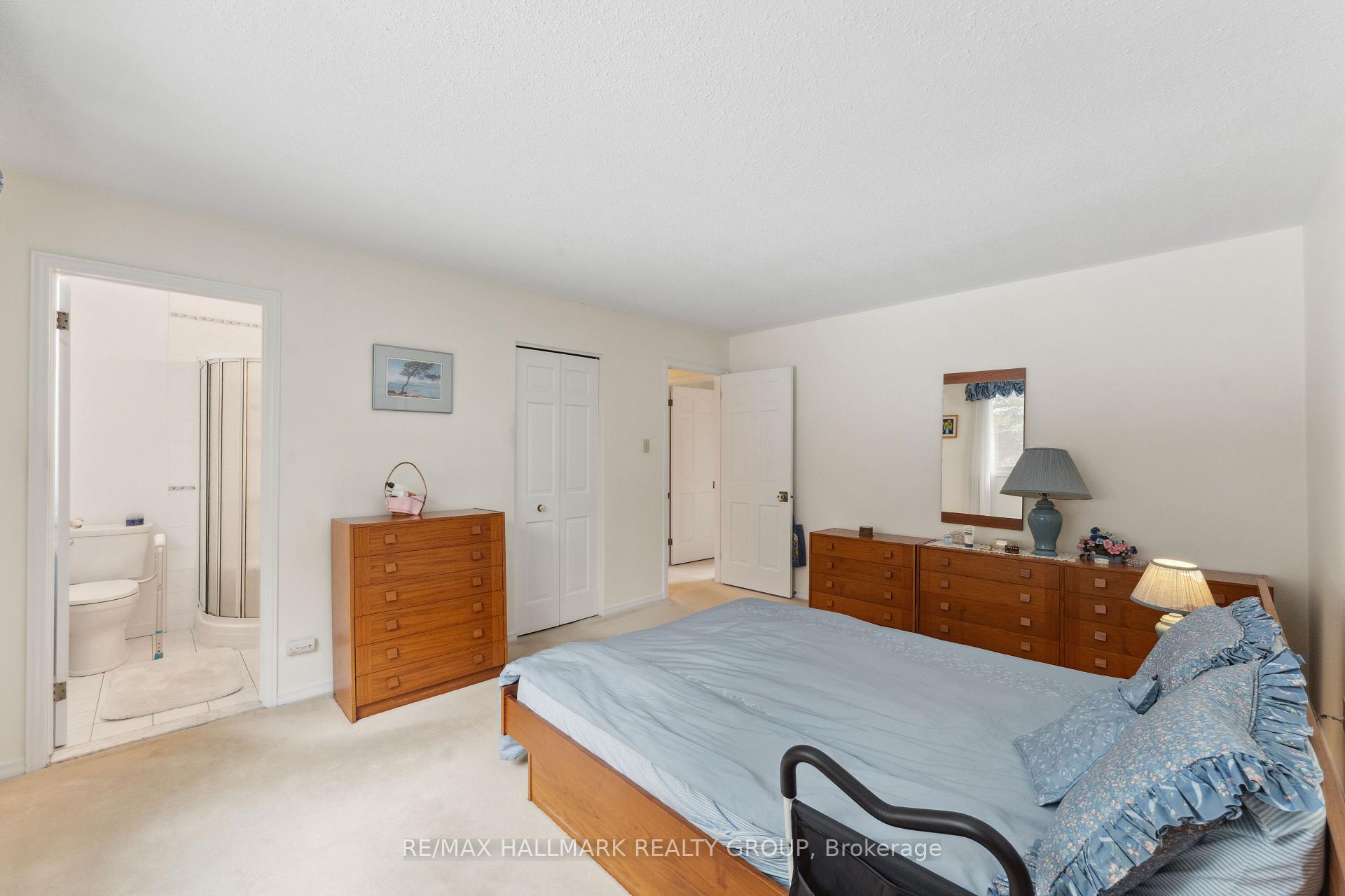 Photo 13 of 648 Gaines Drive, Ottawa, Beacon Hill North — HOMEH