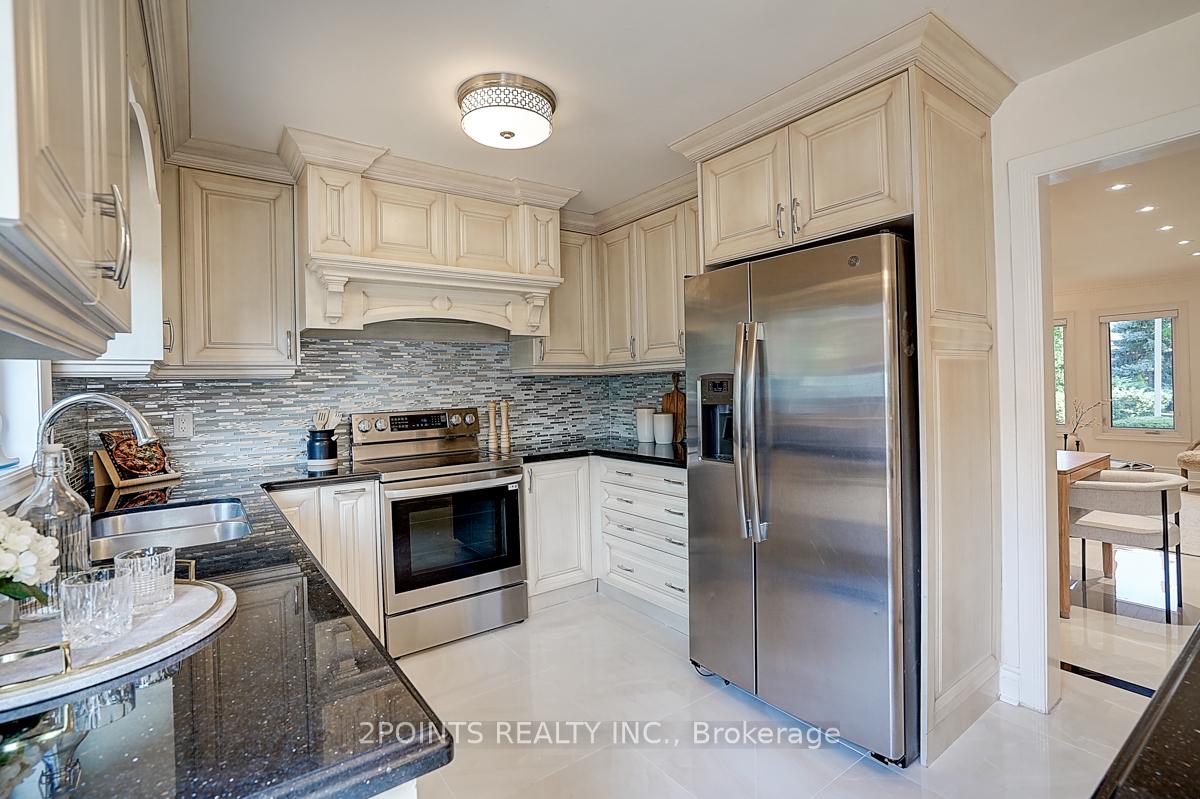 Photo 23 of 233 Brickstone Circle, Vaughan, Brownridge — HOMEH