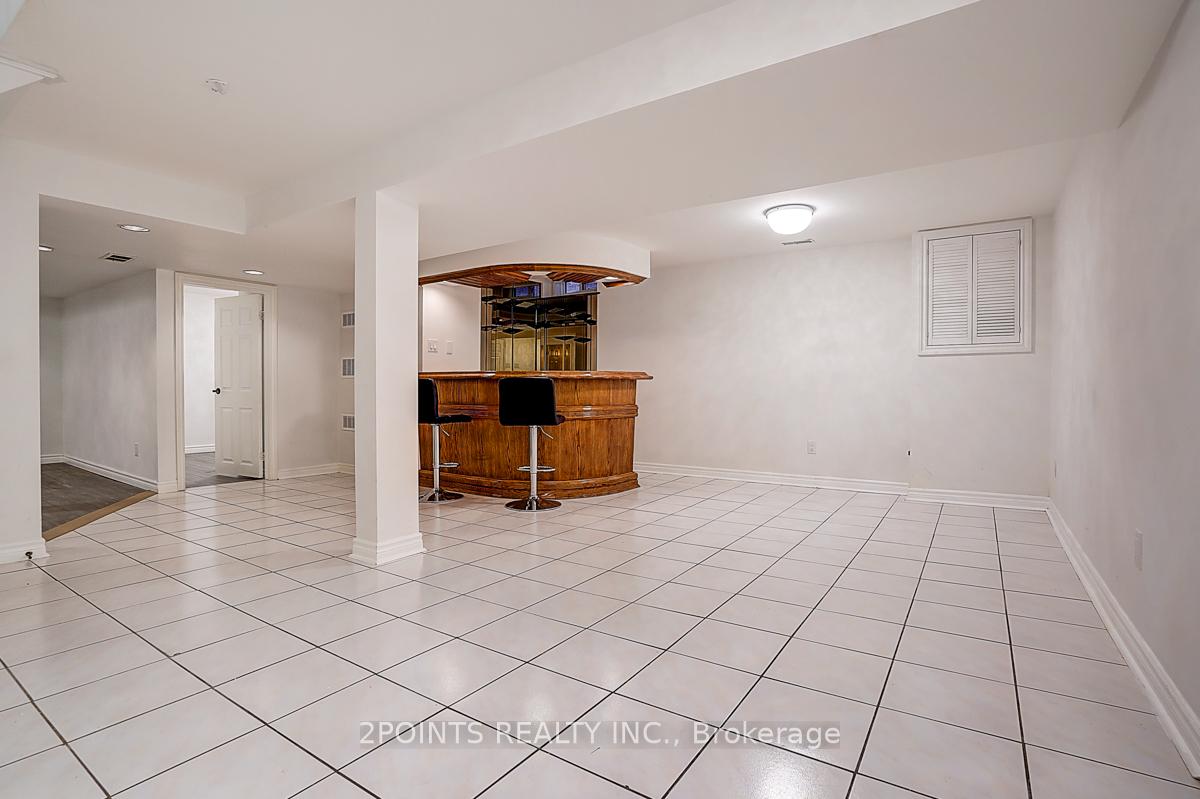 Photo 44 of 233 Brickstone Circle, Vaughan, Brownridge — HOMEH