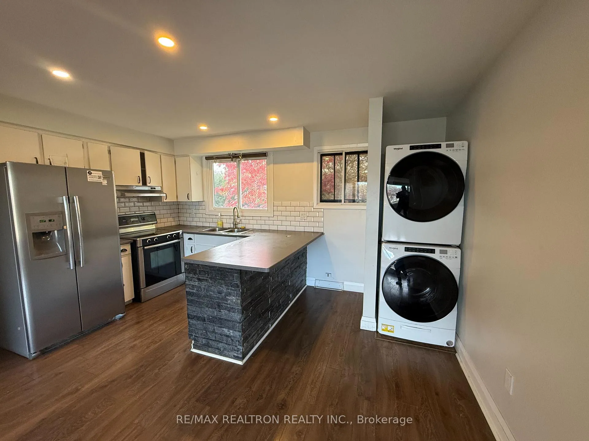 Photo 7 of Unit Main Floor, 87 Eastdale Crescent, Welland, Lincoln/Crowland — HOMEH