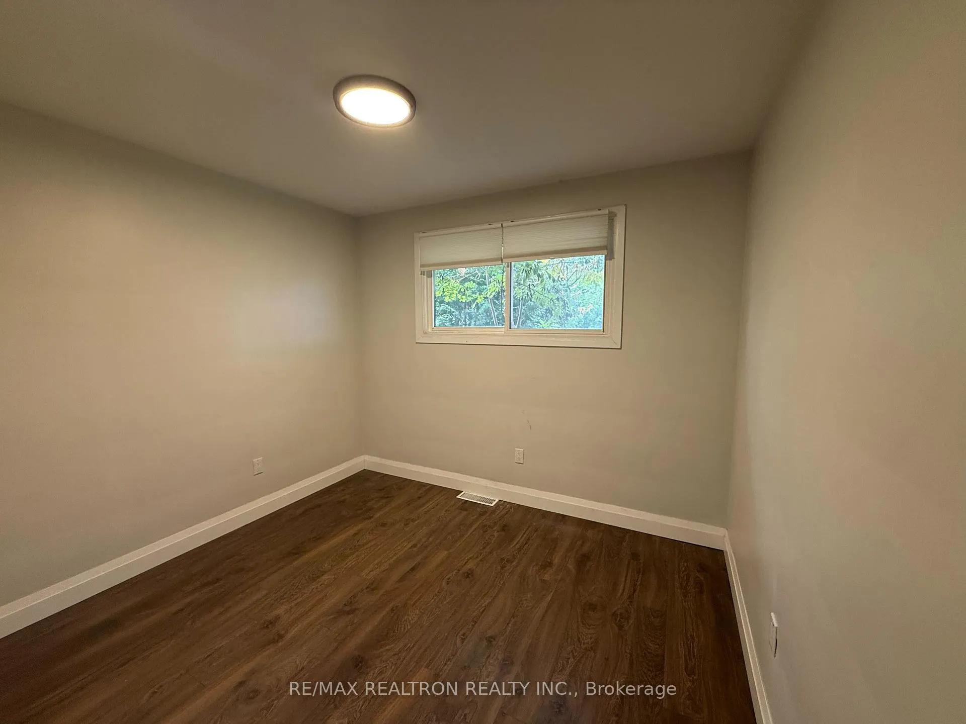 Photo 16 of Unit Main Floor, 87 Eastdale Crescent, Welland, Lincoln/Crowland — HOMEH