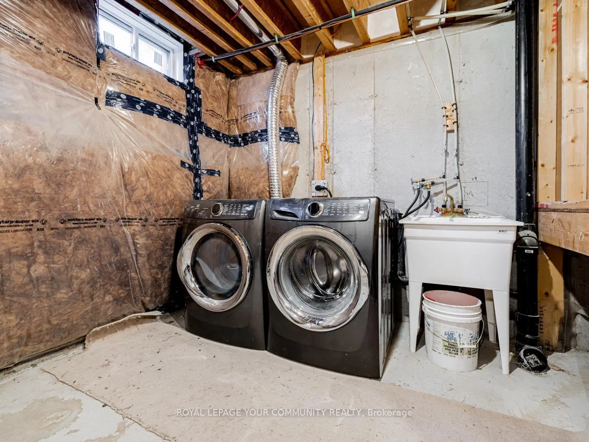 Photo 30 of 131 Carpaccio Avenue, Vaughan, Vellore Village — HOMEH