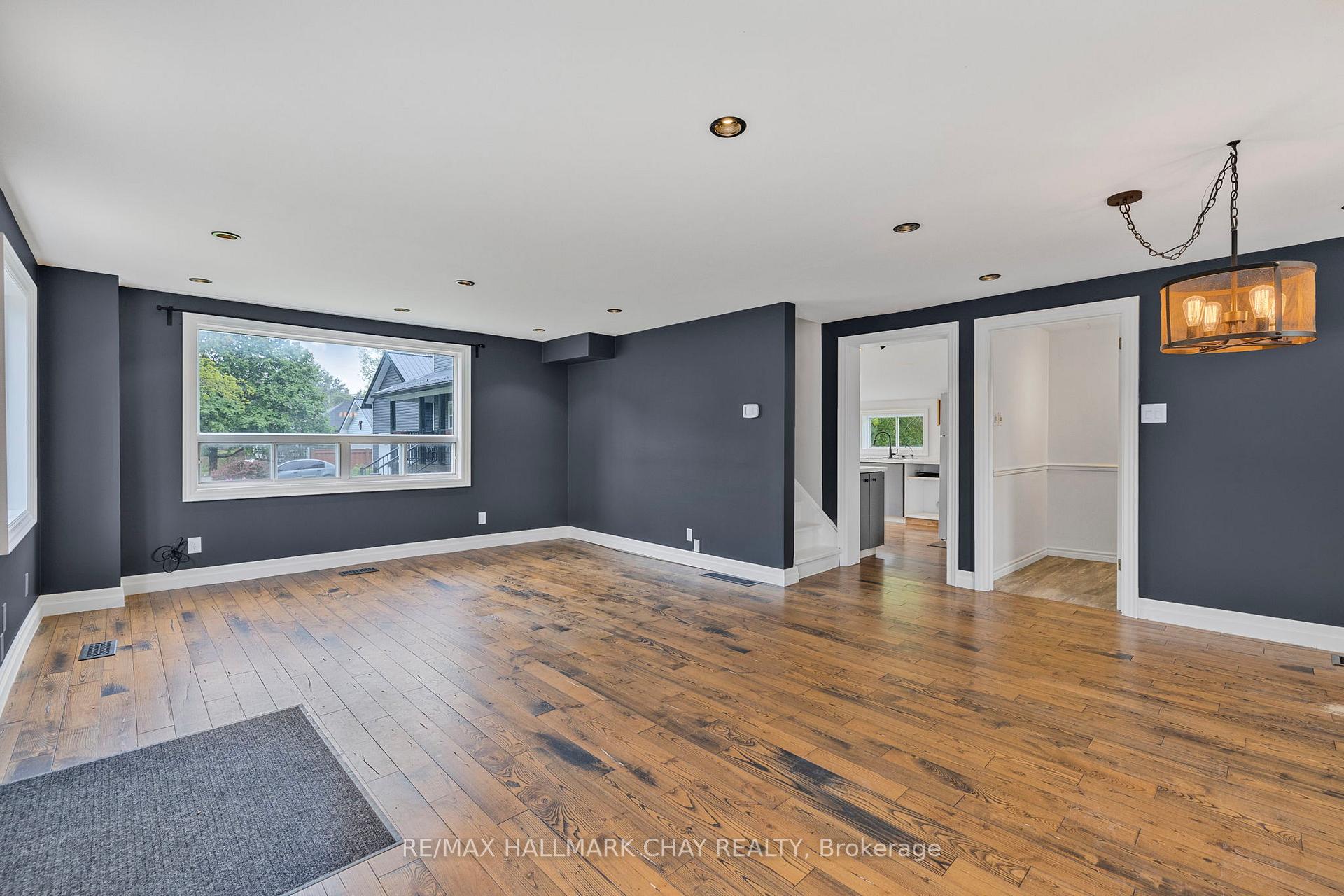 Photo 5 of 3960 Front Street, Uxbridge, Rural Uxbridge — HOMEH