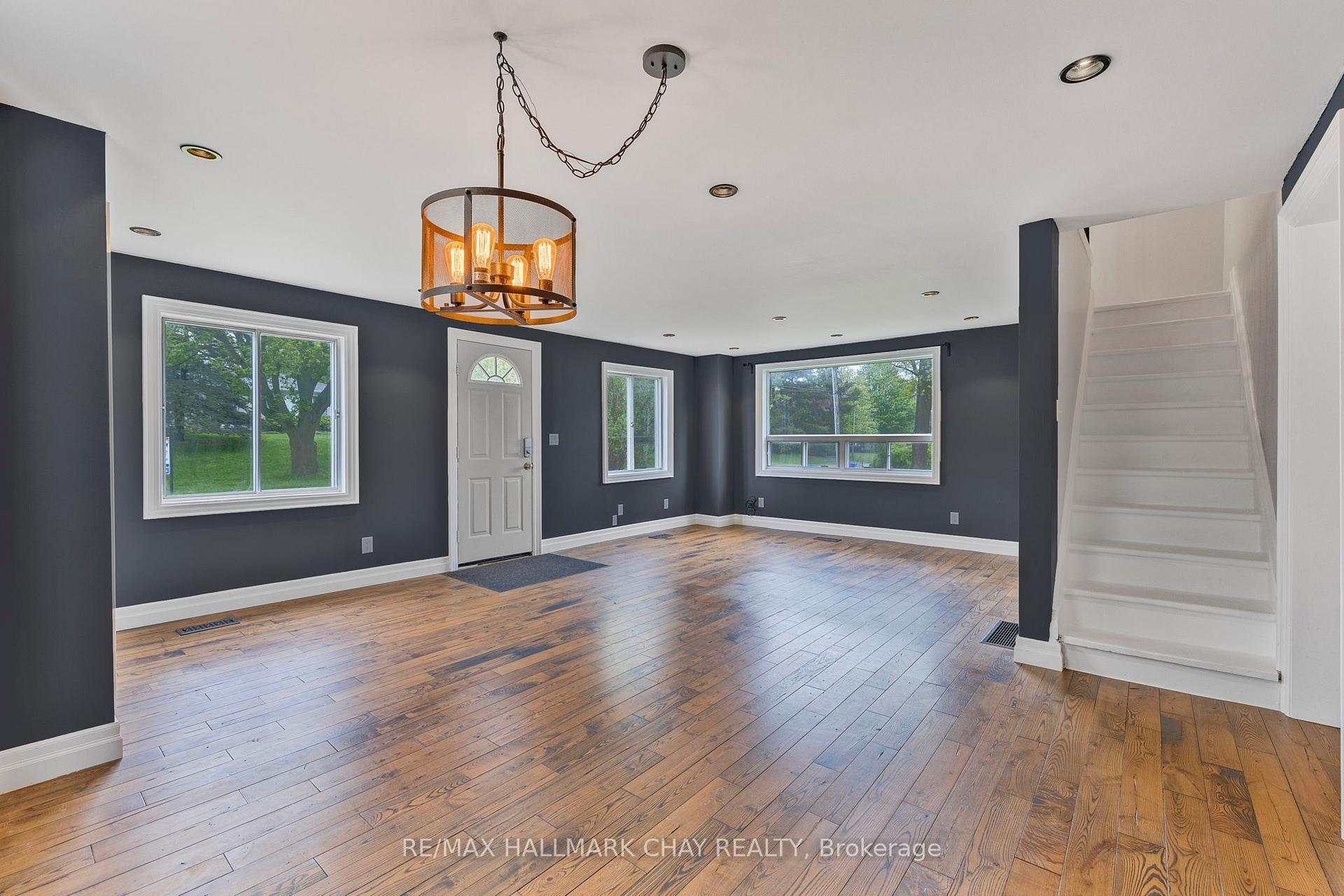 Photo 7 of 3960 Front Street, Uxbridge, Rural Uxbridge — HOMEH
