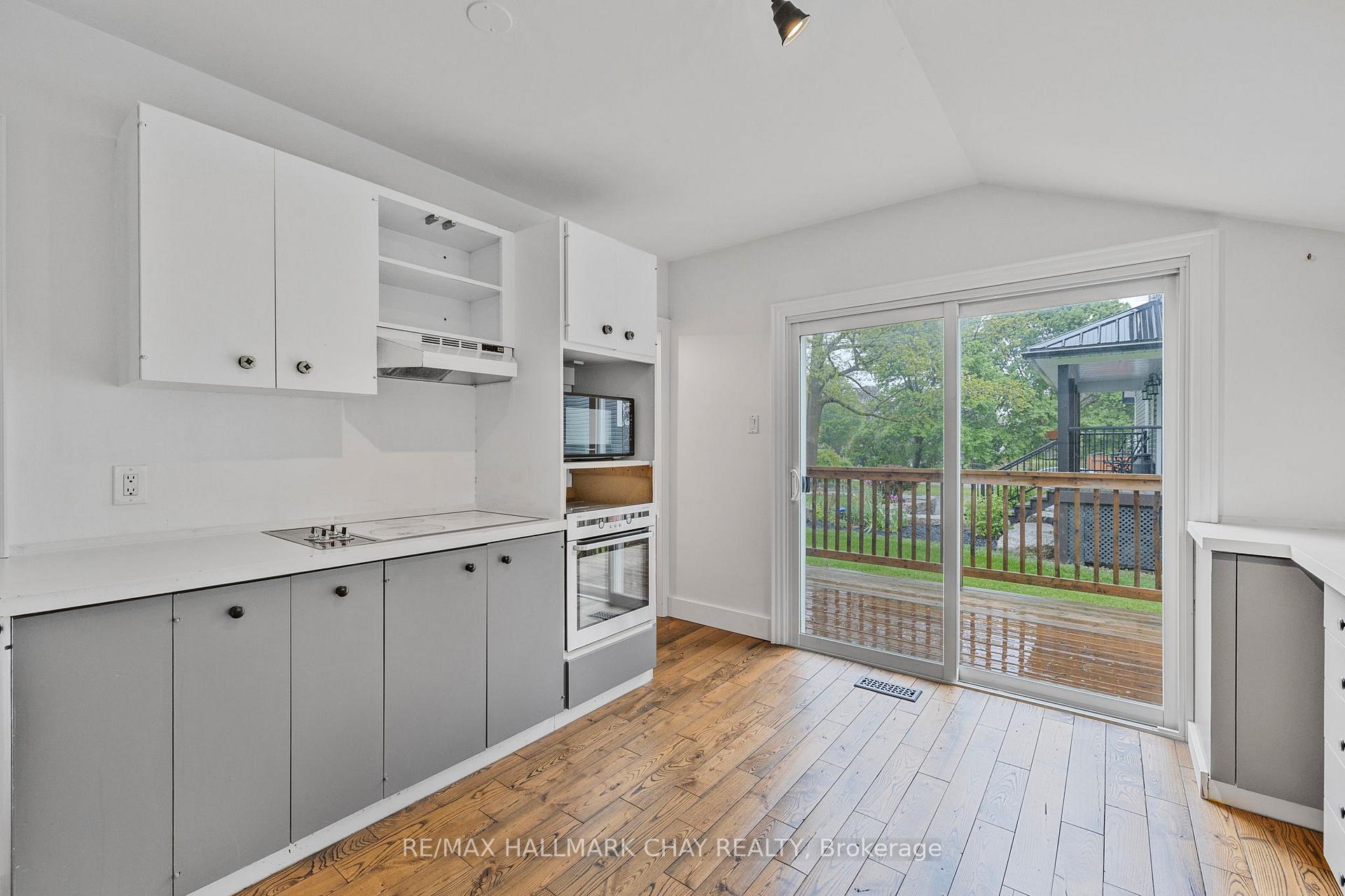 Photo 11 of 3960 Front Street, Uxbridge, Rural Uxbridge — HOMEH