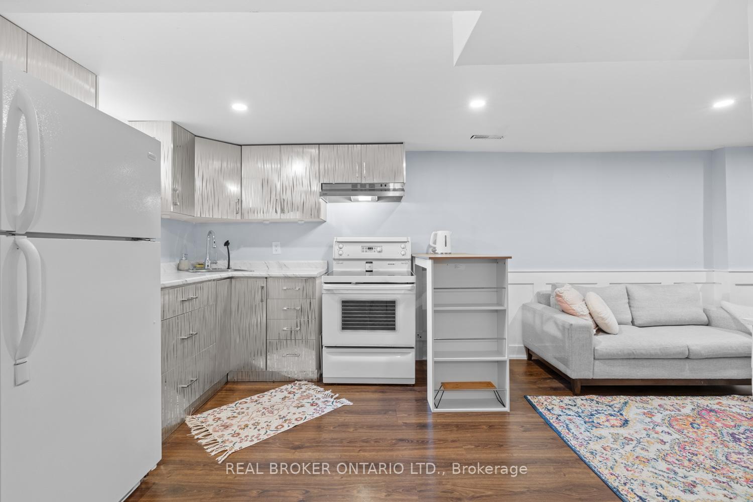 Photo 4 of Unit Bsmt, 37 Bernice Crescent, Toronto, Rockcliffe-Smythe — HOMEH