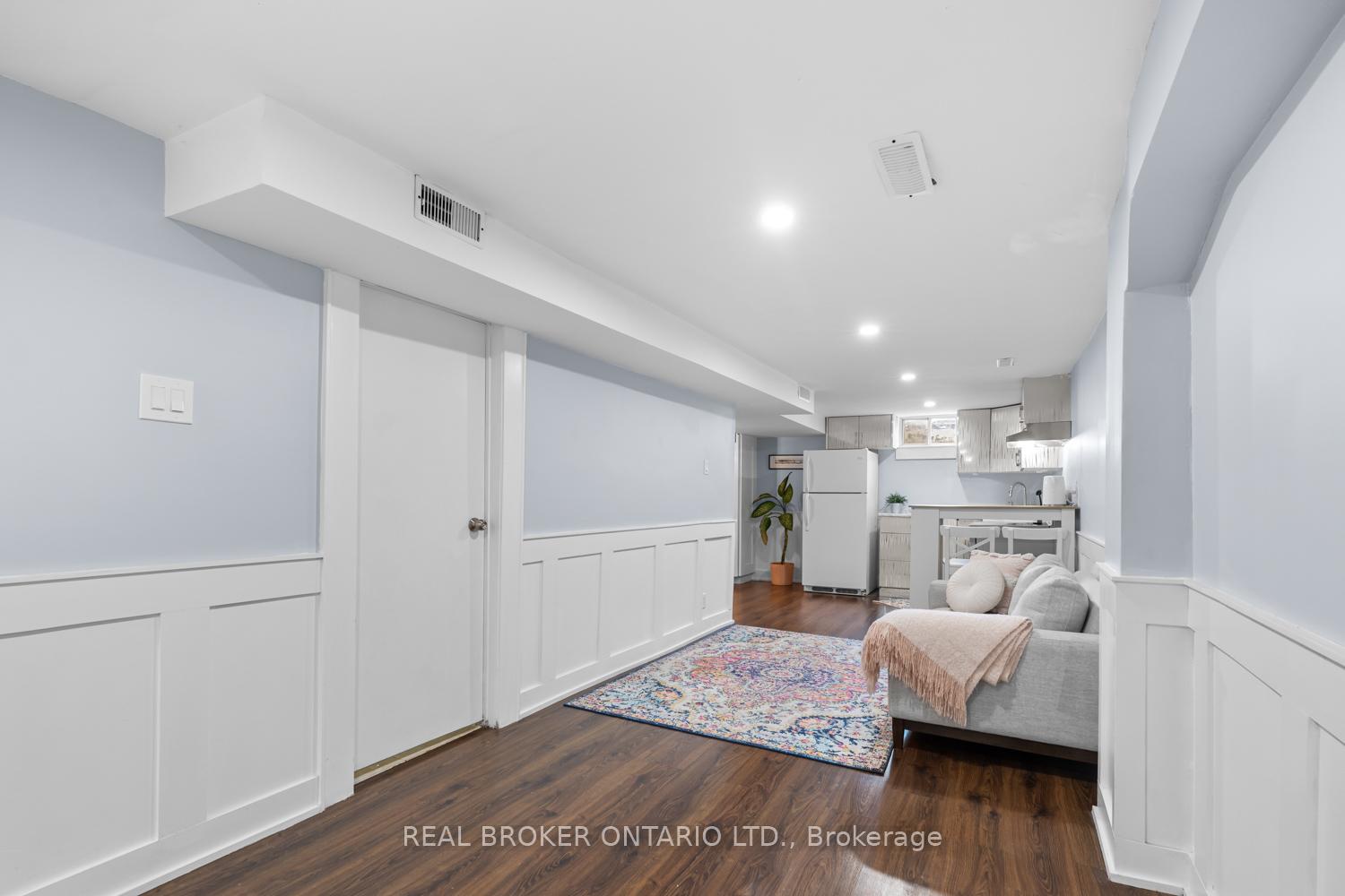 Photo 6 of Unit Bsmt, 37 Bernice Crescent, Toronto, Rockcliffe-Smythe — HOMEH
