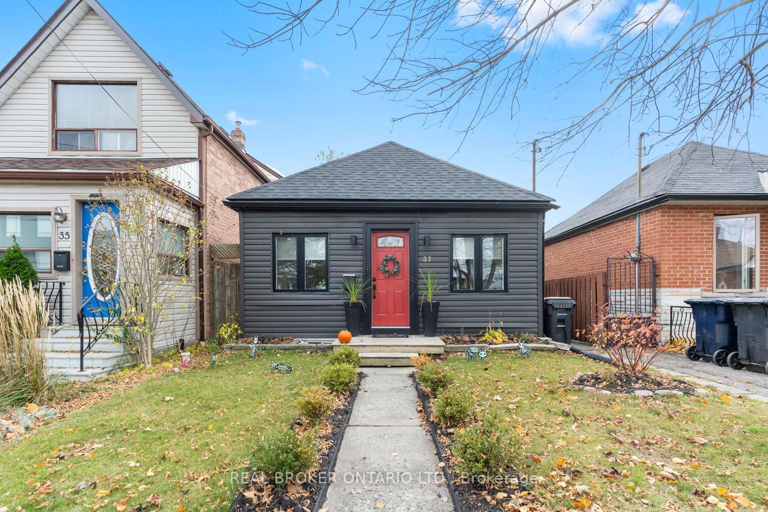 Photo 14 of Unit Bsmt, 37 Bernice Crescent, Toronto, Rockcliffe-Smythe — HOMEH