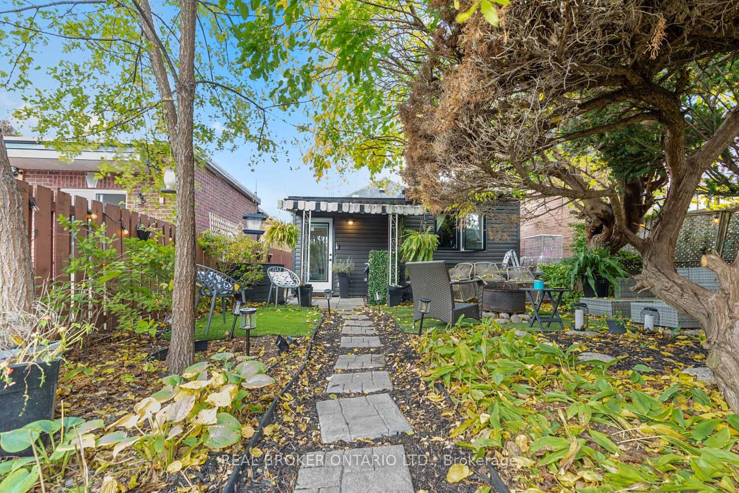 Photo 15 of Unit Bsmt, 37 Bernice Crescent, Toronto, Rockcliffe-Smythe — HOMEH