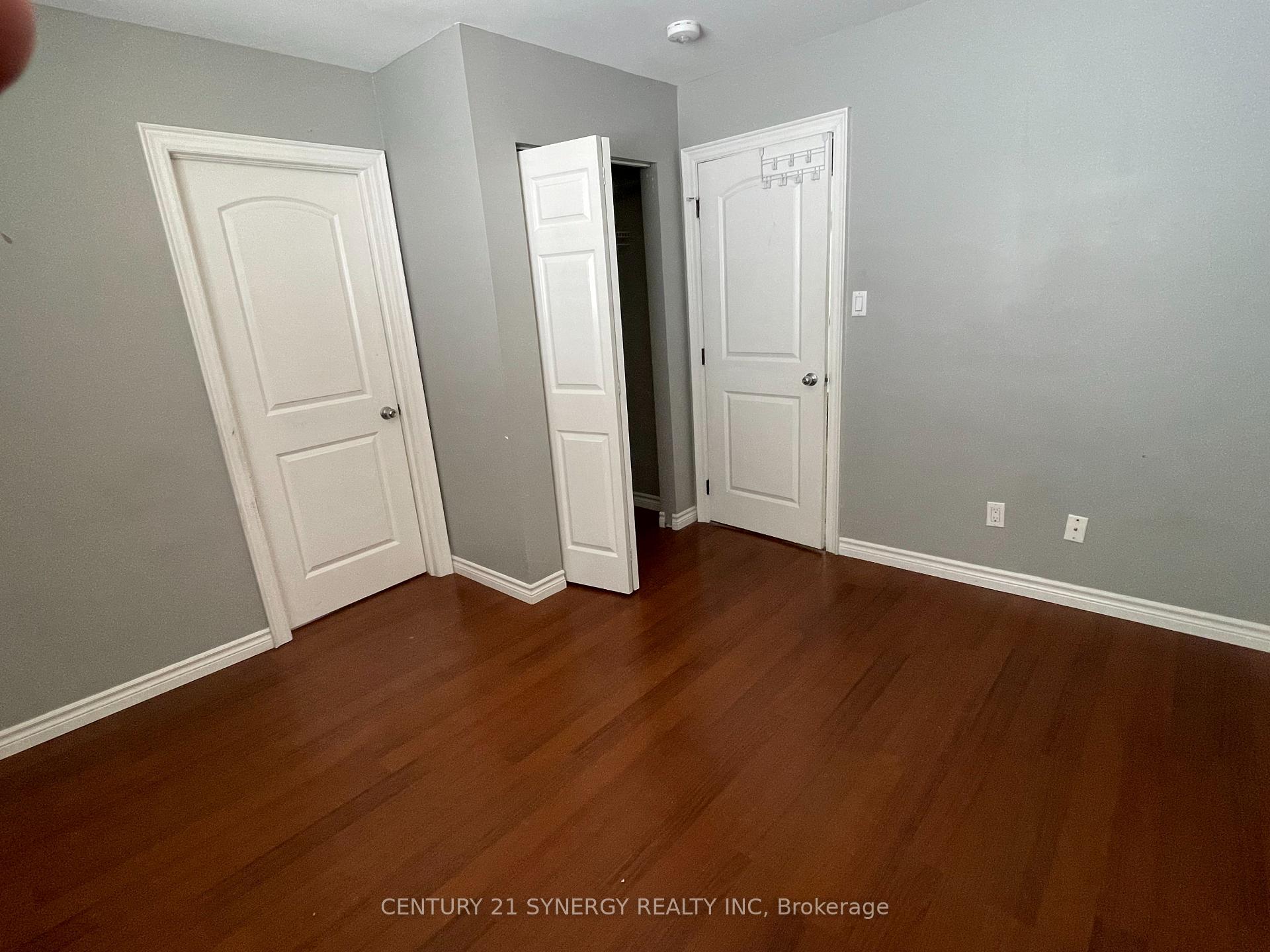 Photo 12 of Unit Upper, 275 Toll Gate Boulevard, Waterloo, Lakeshore Village — HOMEH