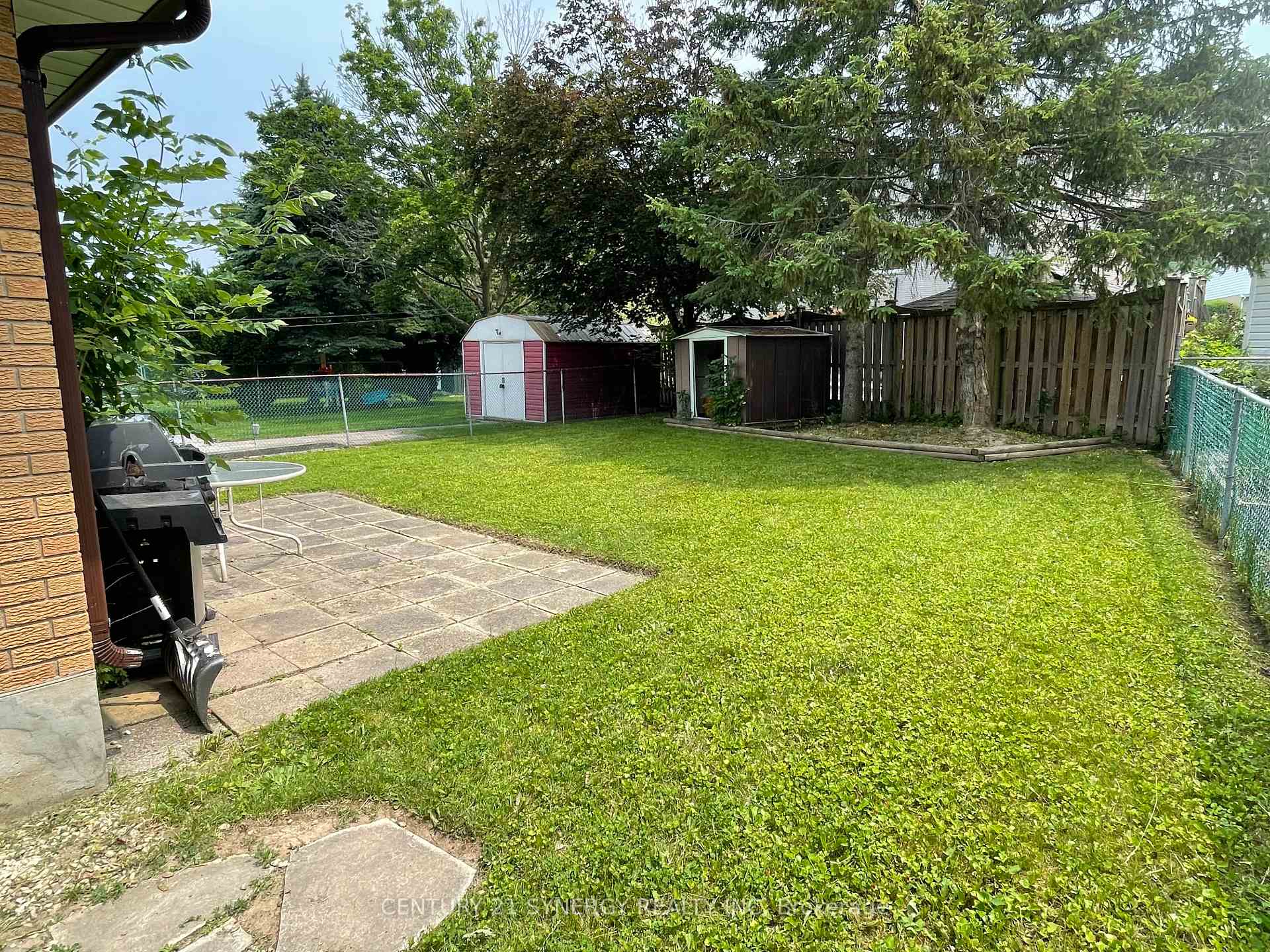 Photo 13 of Unit Upper, 275 Toll Gate Boulevard, Waterloo, Lakeshore Village — HOMEH