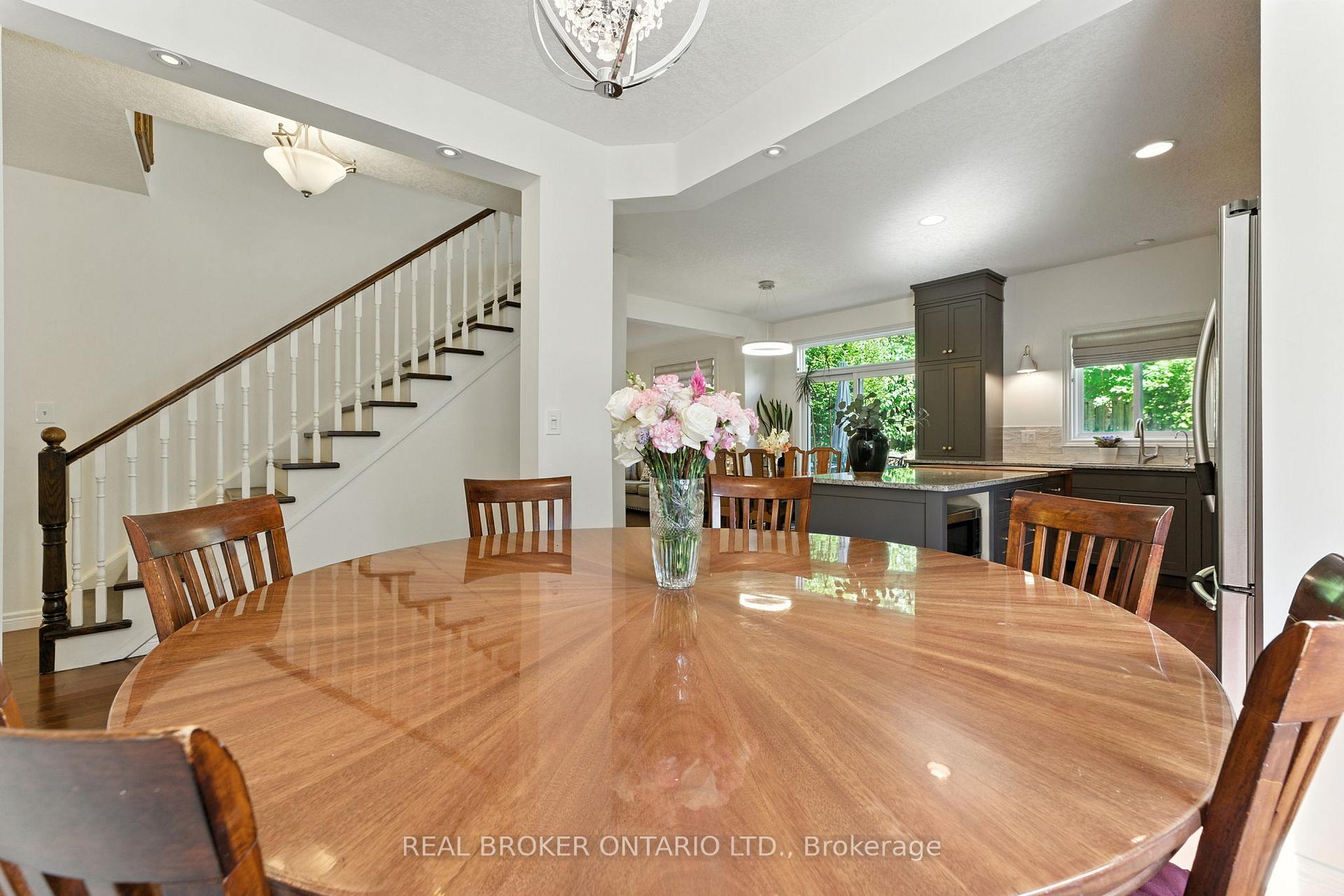 Photo 11 of 506 Eastbridge Boulevard, Waterloo, Eastbridge — HOMEH