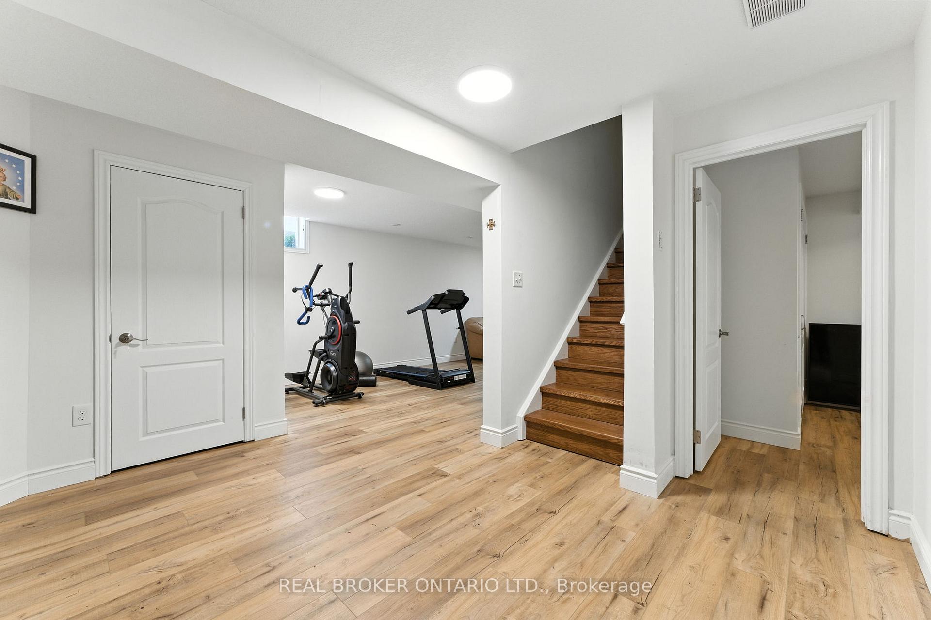 Photo 28 of 506 Eastbridge Boulevard, Waterloo, Eastbridge — HOMEH