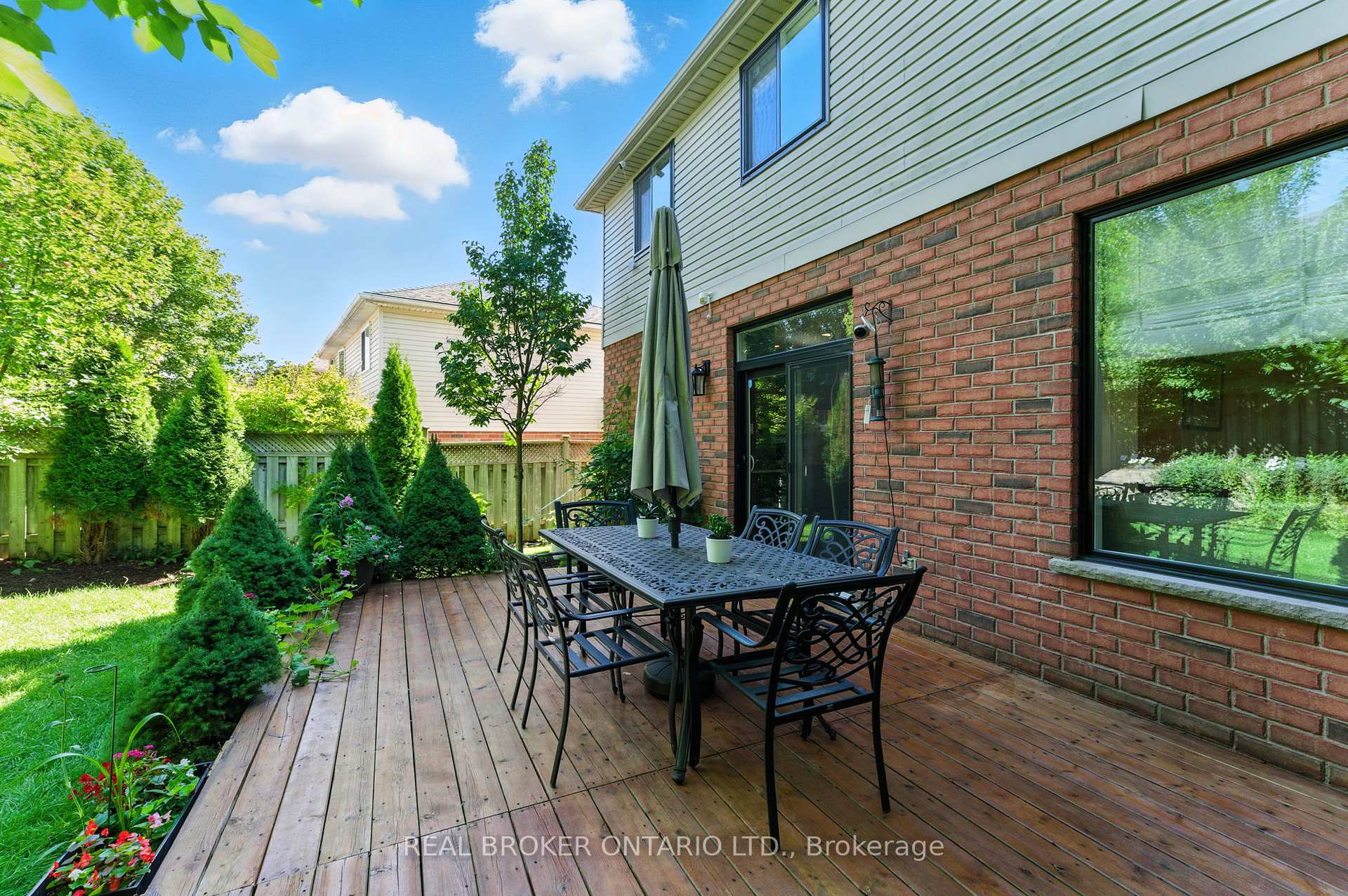 Photo 36 of 506 Eastbridge Boulevard, Waterloo, Eastbridge — HOMEH