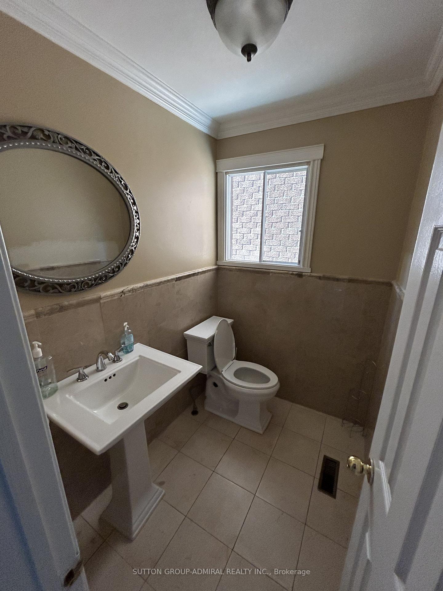Photo 10 of 344 York Hill Boulevard, Vaughan, Crestwood-Springfarm-Yorkhill — HOMEH