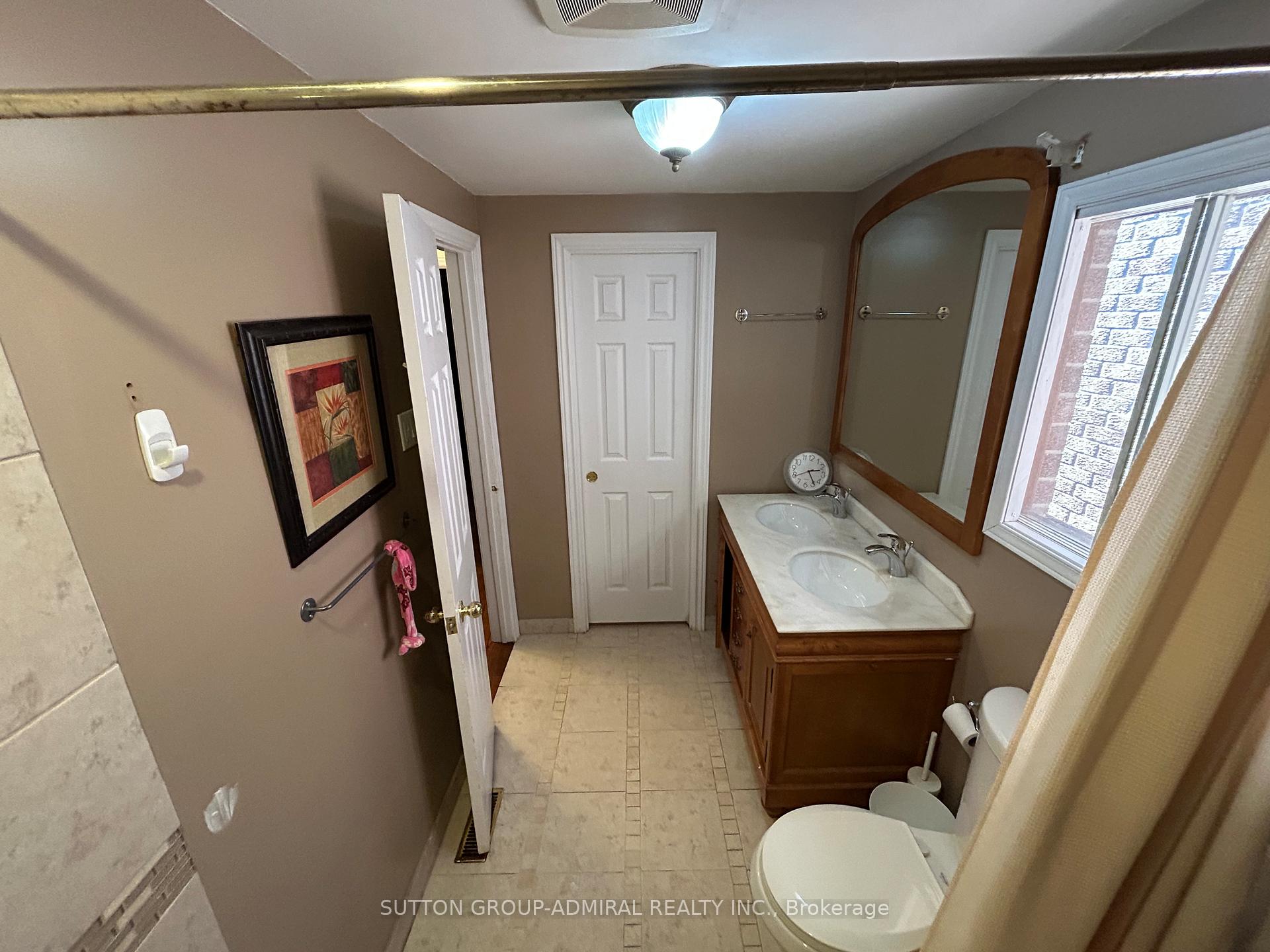 Photo 18 of 344 York Hill Boulevard, Vaughan, Crestwood-Springfarm-Yorkhill — HOMEH