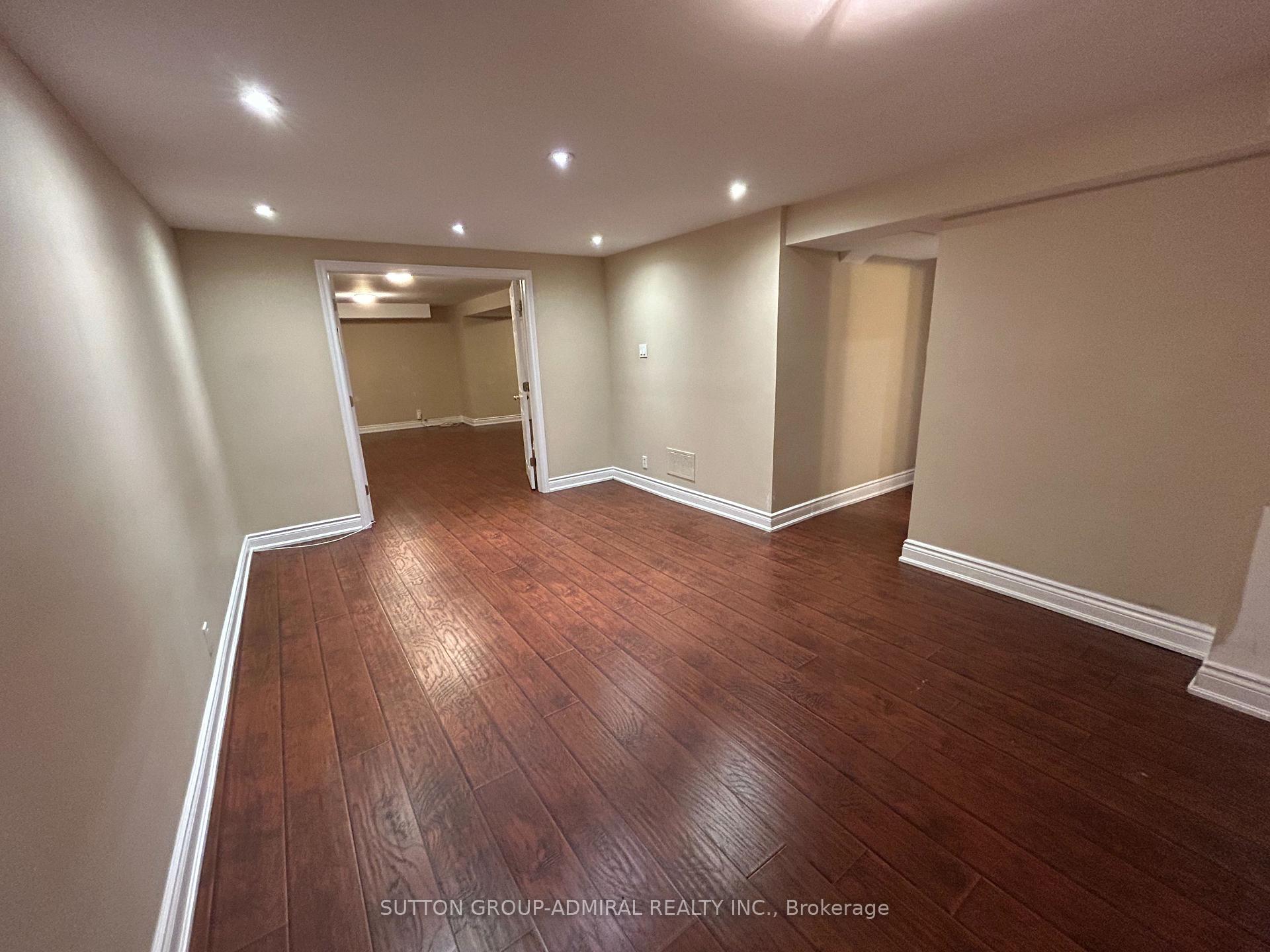 Photo 21 of 344 York Hill Boulevard, Vaughan, Crestwood-Springfarm-Yorkhill — HOMEH