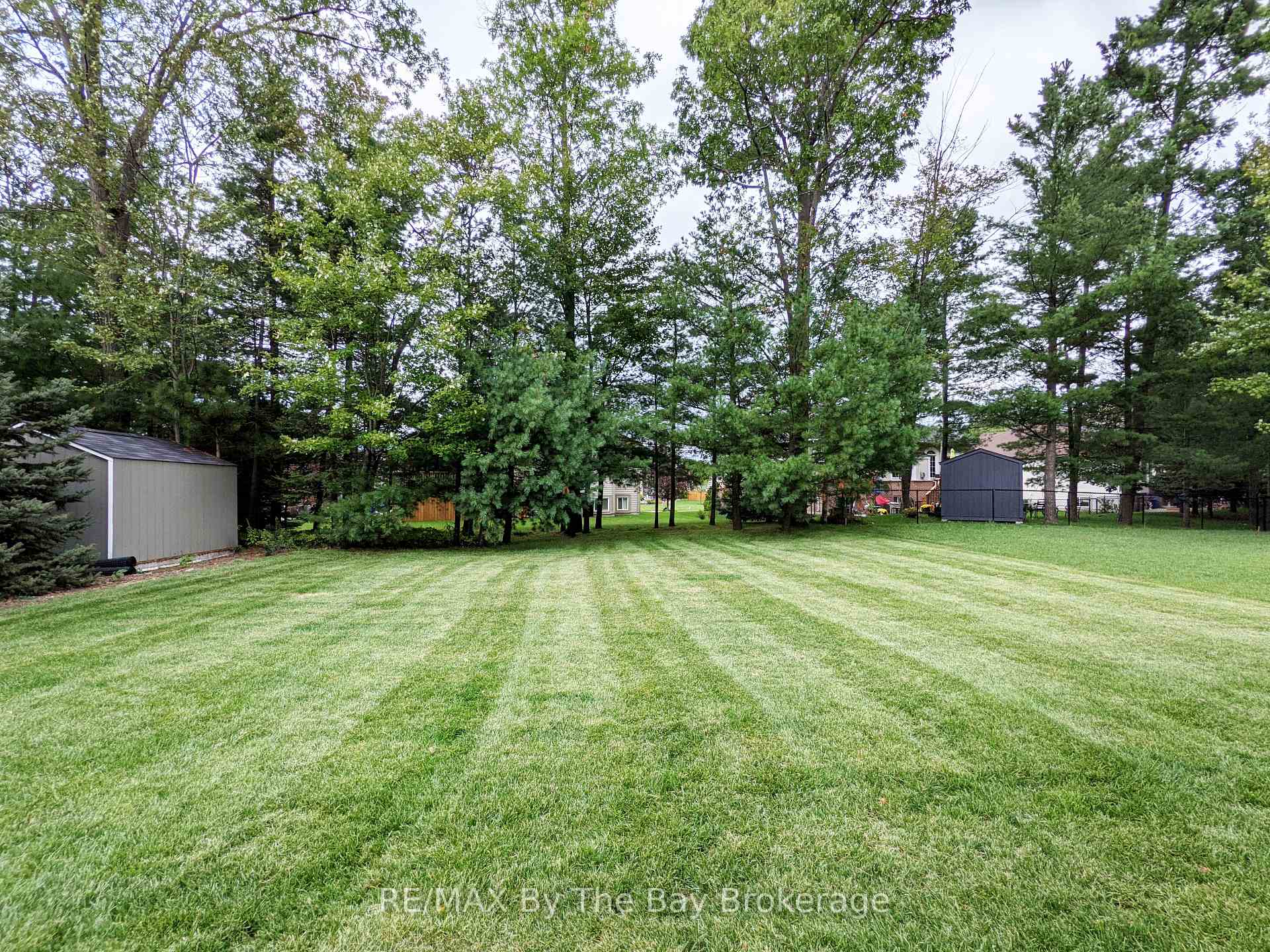 Photo 24 of Unit Lower Level, 66 Regina Boulevard, Wasaga Beach — HOMEH