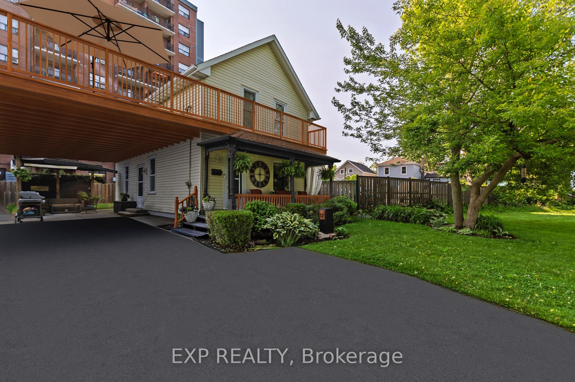 Photo 1 of 17 Regent Place, Welland, Welland Downtown — HOMEH