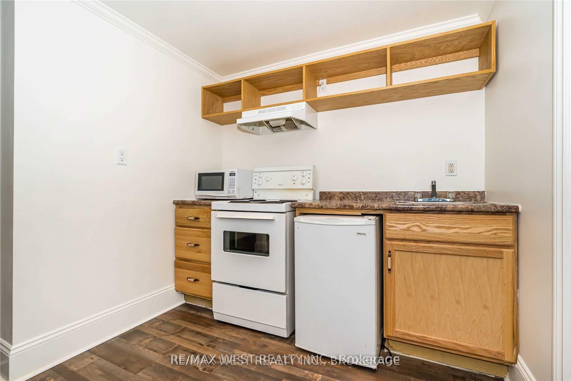 Photo 9 of Unit Lower, 114 Lauder Avenue, Toronto, Corso Italia-Davenport — HOMEH