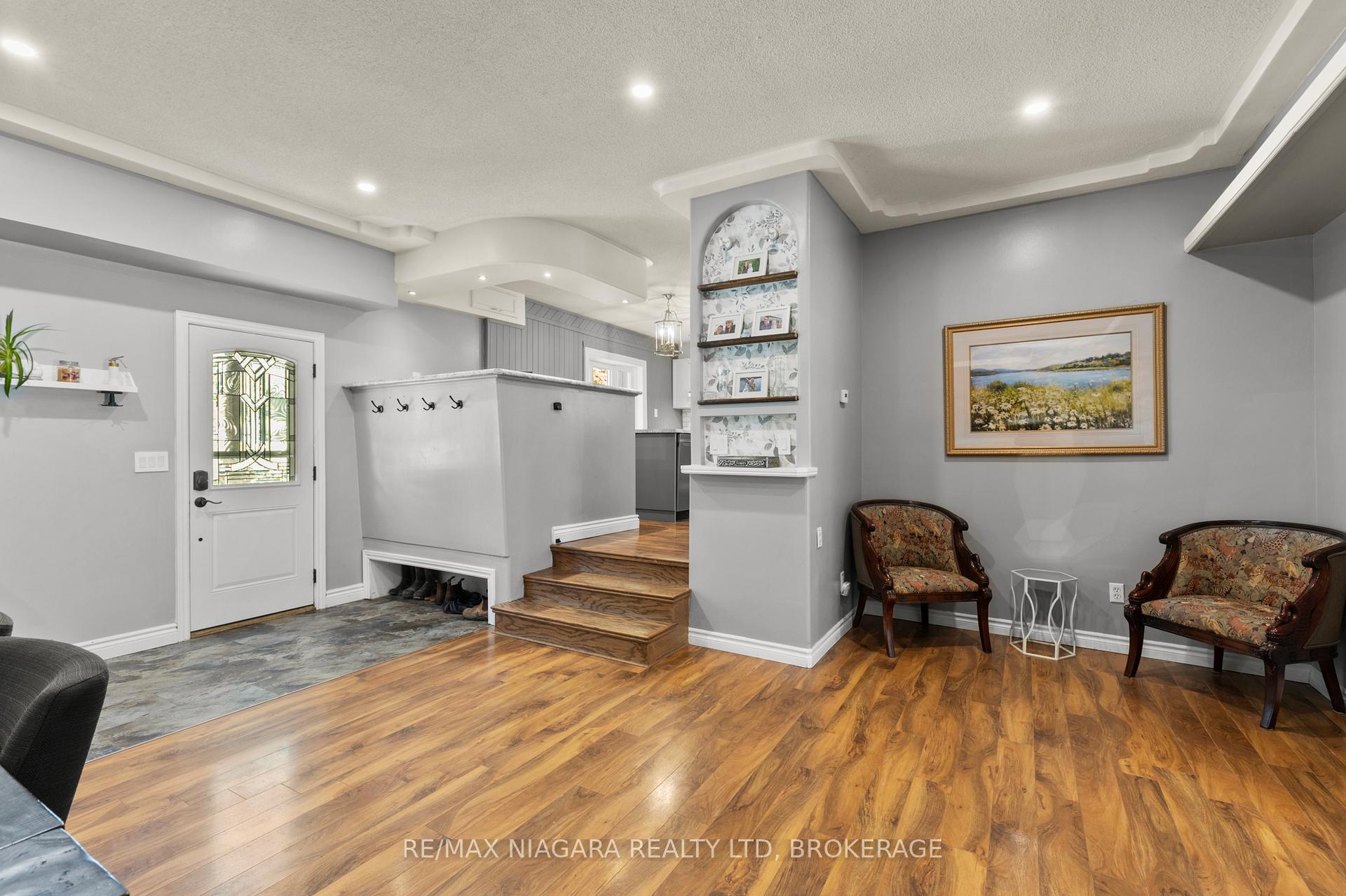 Photo 7 of 10408 Lakeshore Road, Wainfleet, Lakeshore — HOMEH