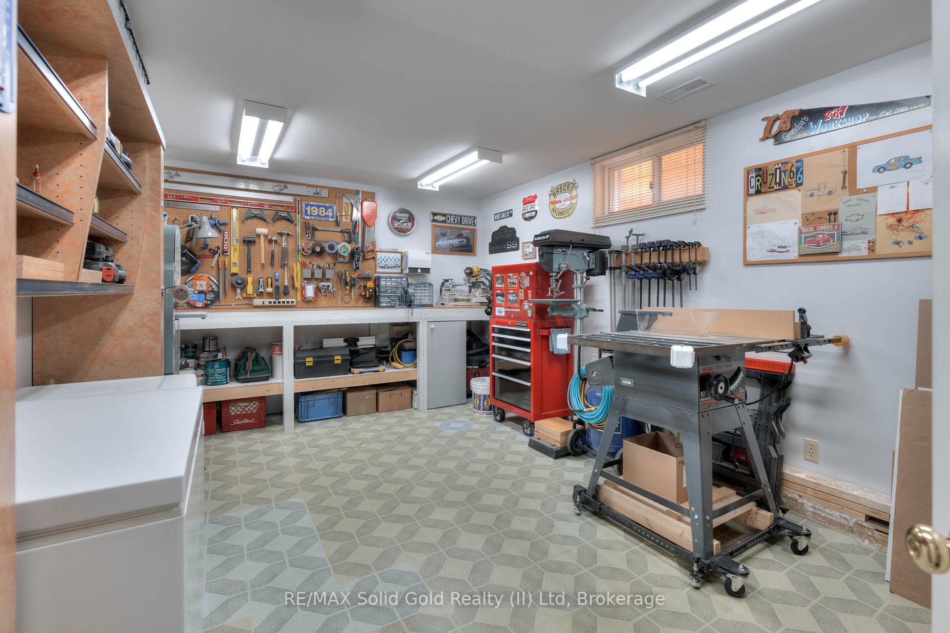 Photo 26 of 621 Sprucehurst Crescent, Waterloo — HOMEH