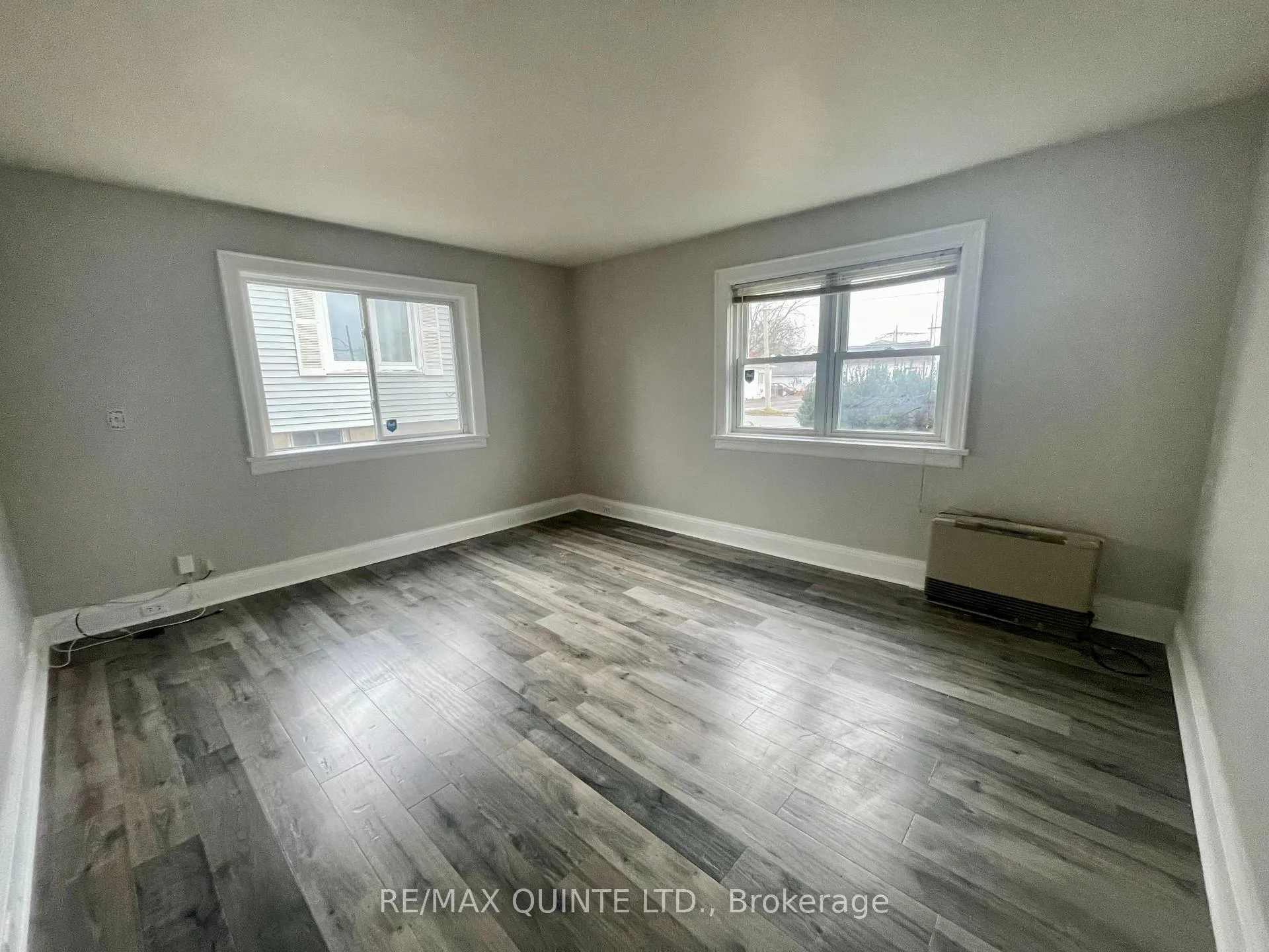 Photo 3 of 322 Coleman Street, Belleville, Belleville Ward — HOMEH