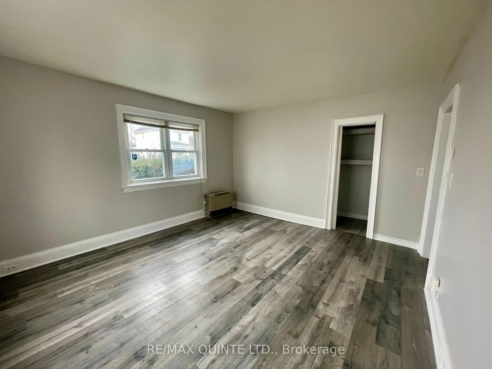 Photo 4 of 322 Coleman Street, Belleville, Belleville Ward — HOMEH