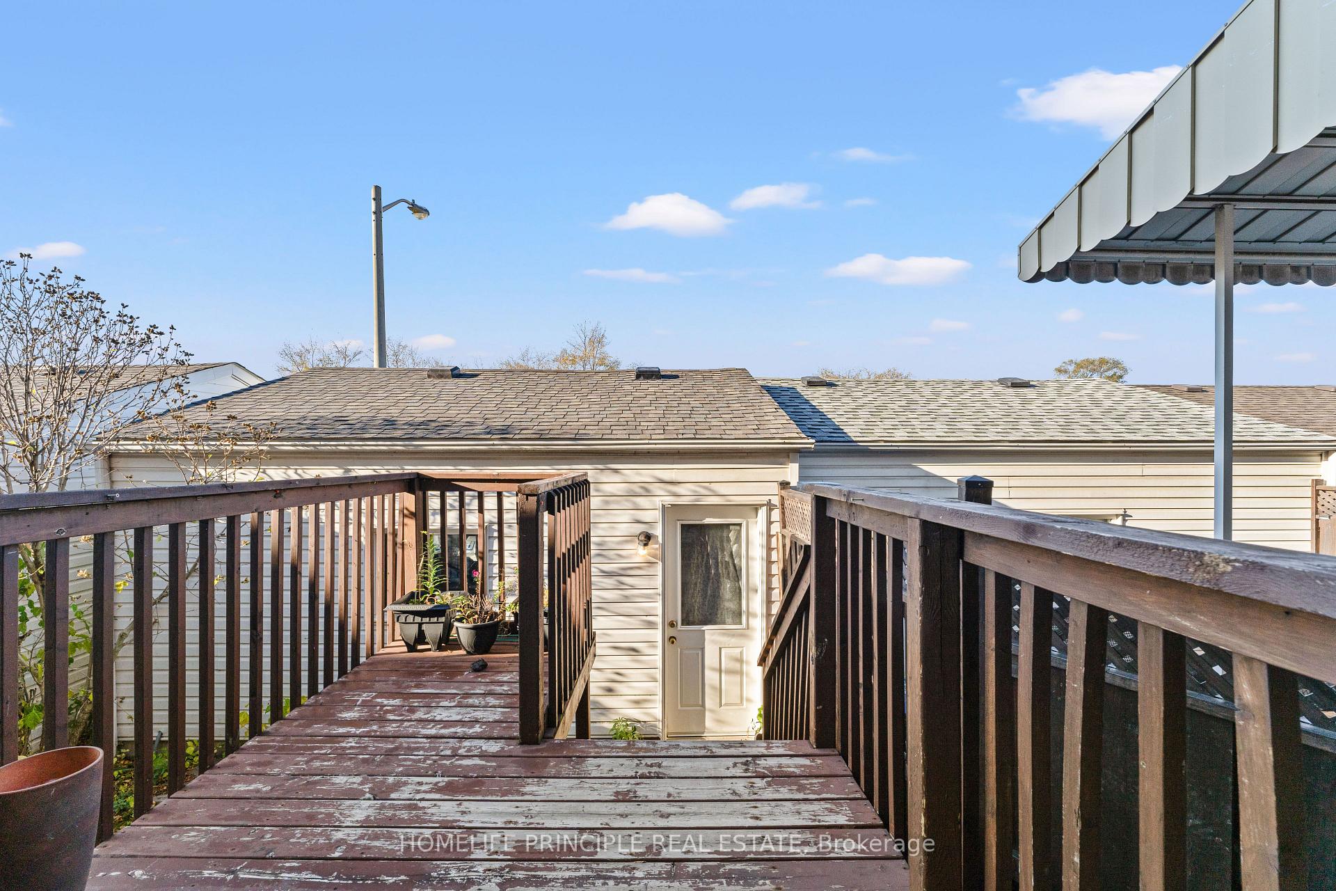 Photo 35 of 30 Algarve Crescent, Toronto, Weston-Pellam Park — HOMEH
