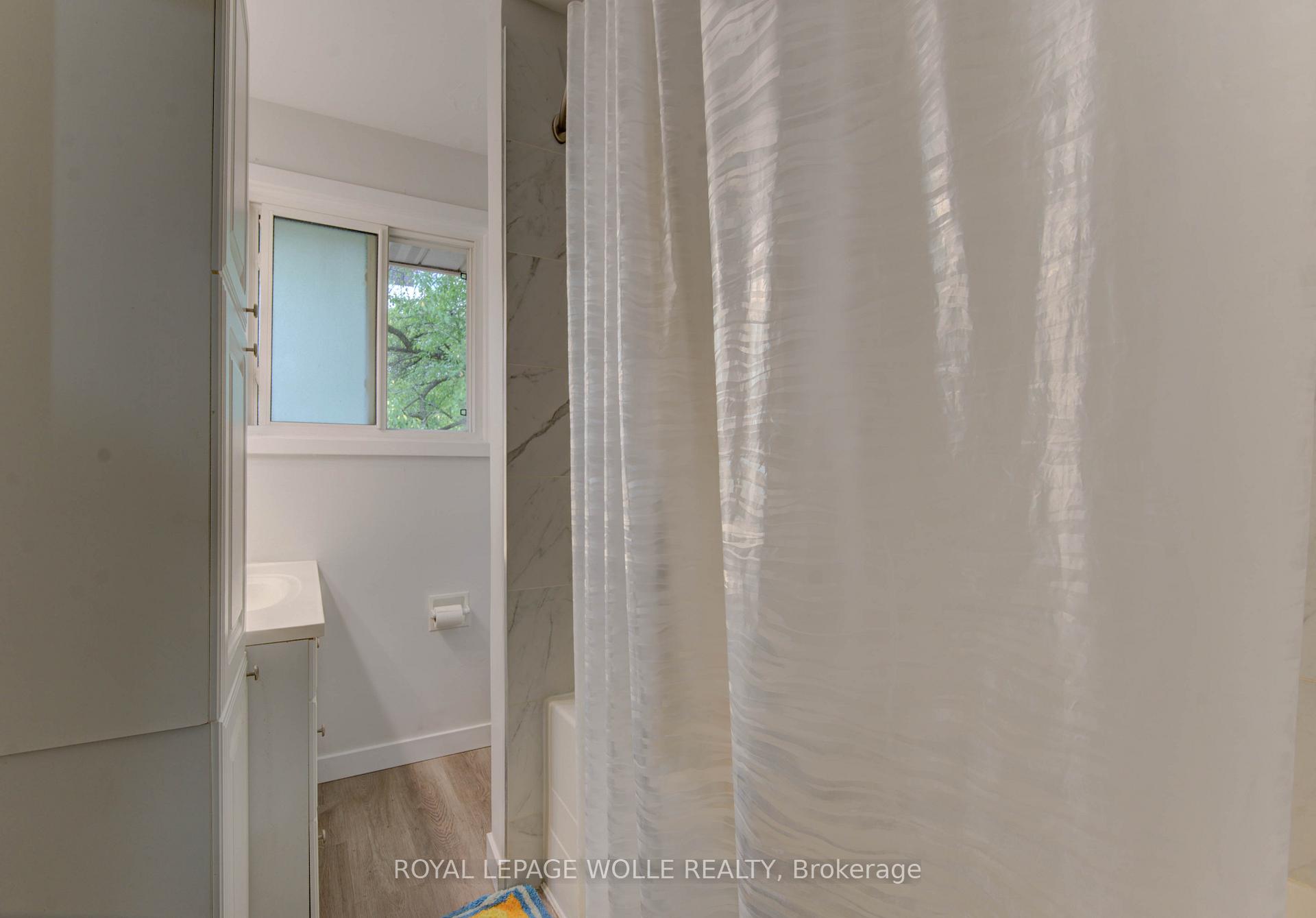 Photo 16 of 4 Cardill Crescent, Waterloo — HOMEH