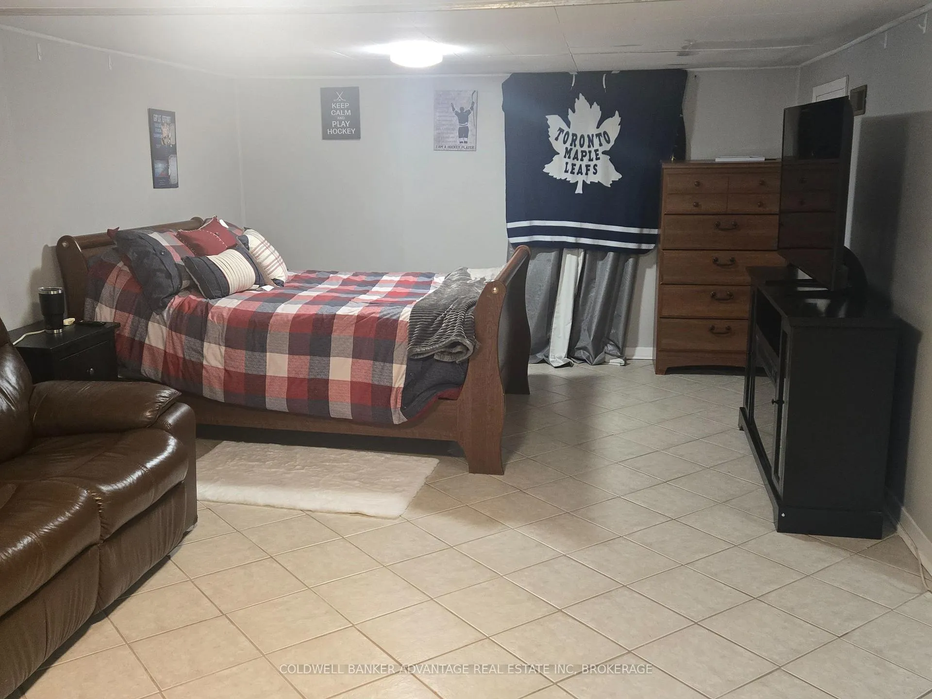 Photo 2 of Unit LOWER, 43 Golden Boulevard W, Welland, Lincoln/Crowland — HOMEH
