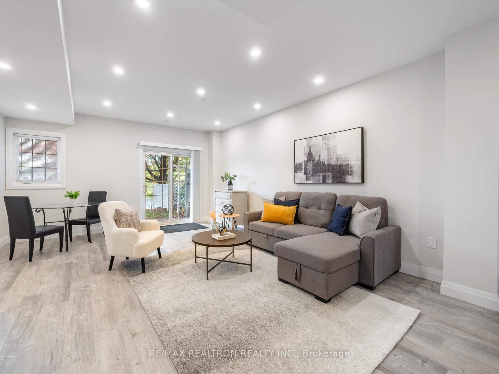 Photo 26 of Unit 6, 8900 Bathurst Street, Vaughan, Patterson — HOMEH