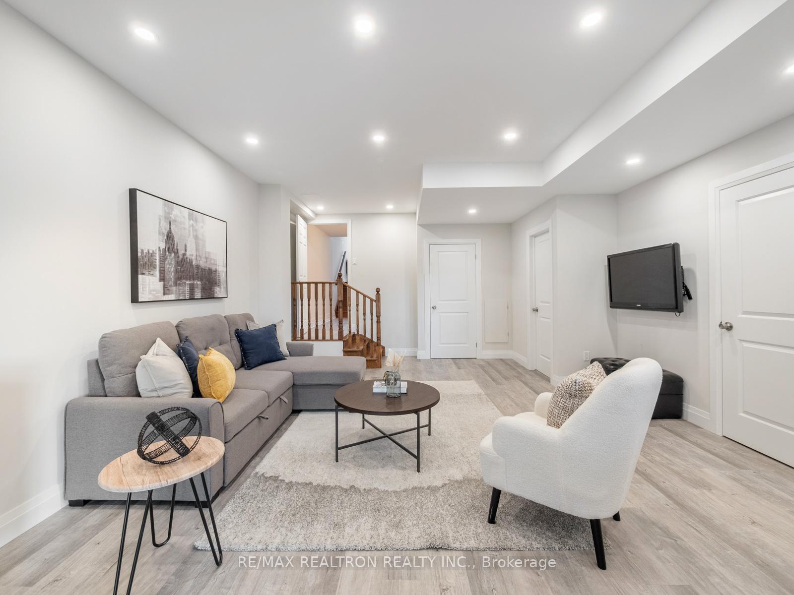 Photo 28 of Unit 6, 8900 Bathurst Street, Vaughan, Patterson — HOMEH