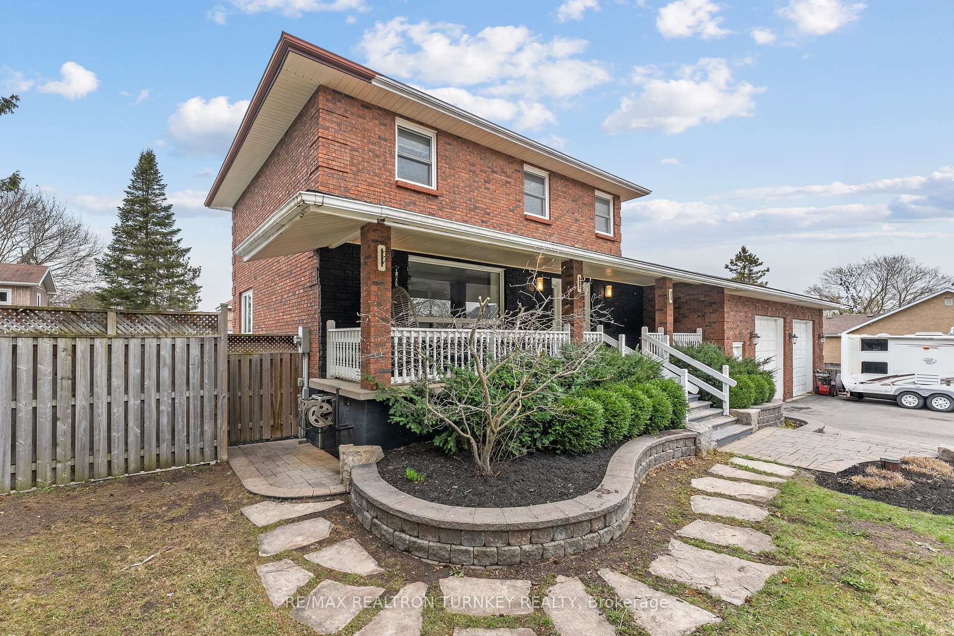Photo 1 of 10 Dafoe Street, Uxbridge, Rural Uxbridge — HOMEH