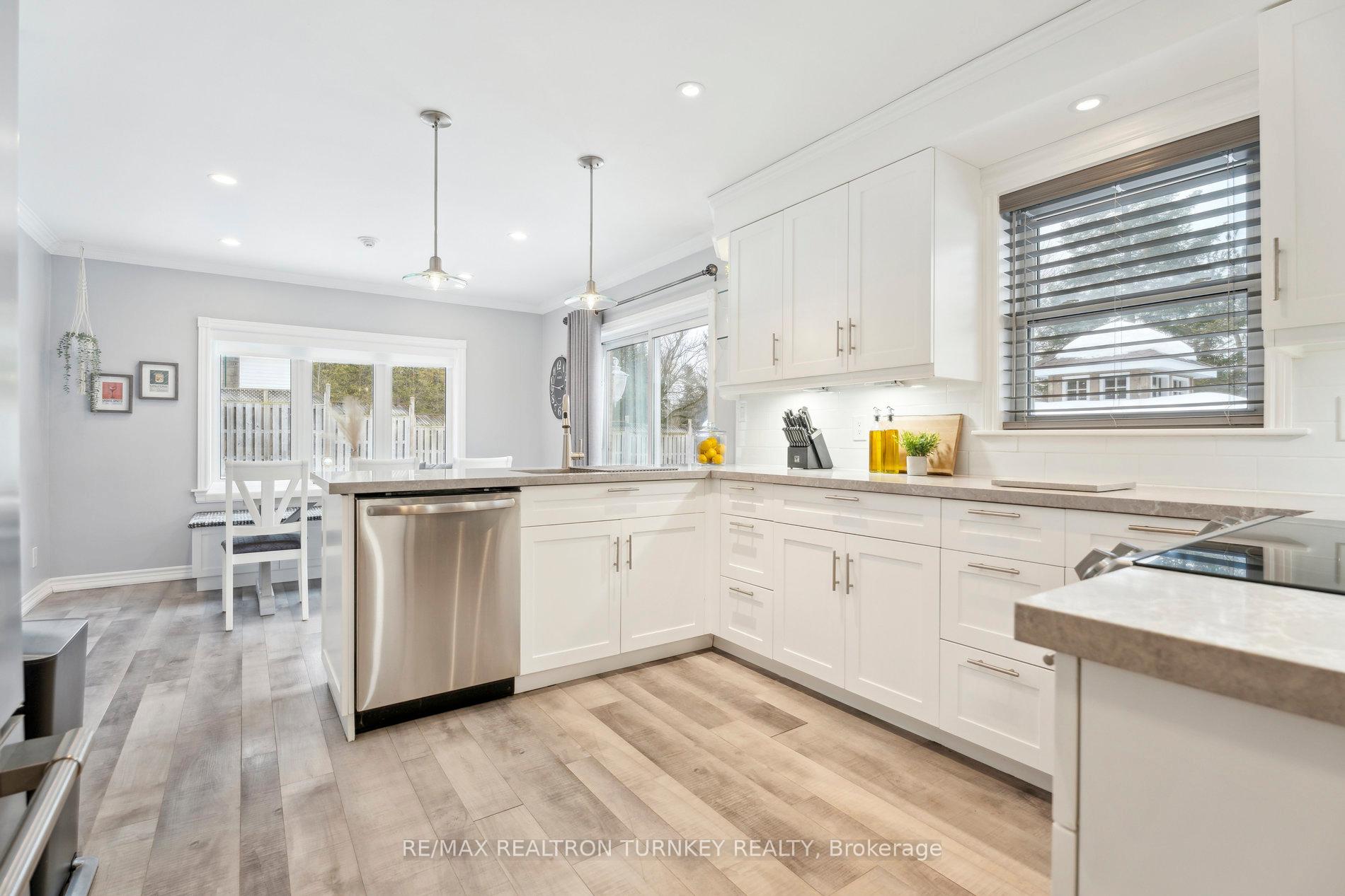 Photo 13 of 10 Dafoe Street, Uxbridge, Rural Uxbridge — HOMEH