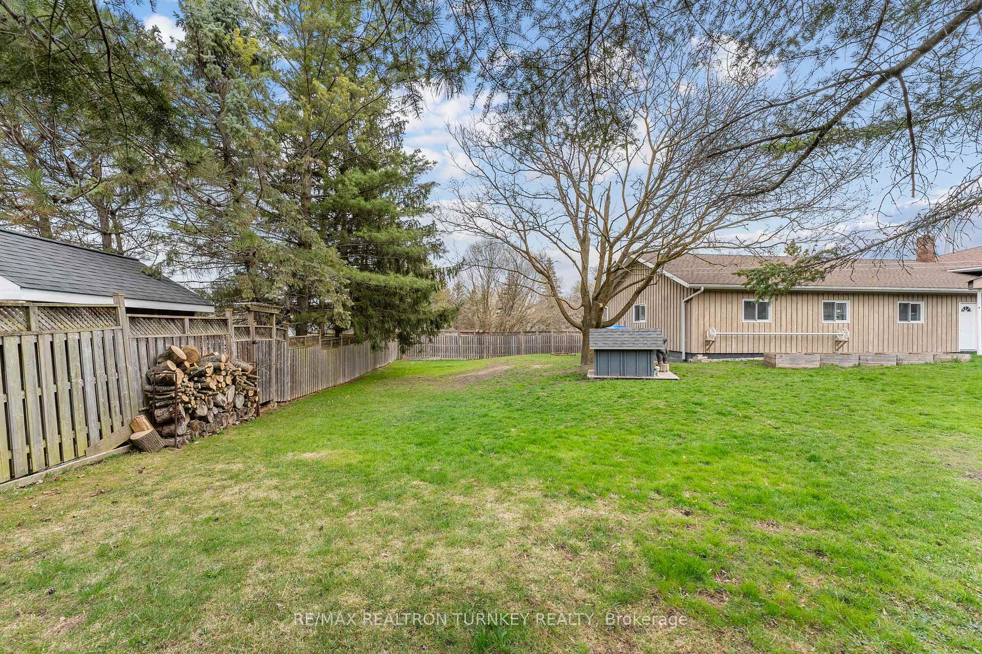 Photo 40 of 10 Dafoe Street, Uxbridge, Rural Uxbridge — HOMEH