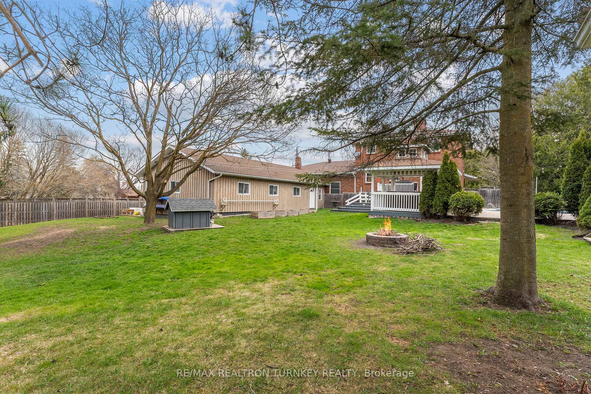 Photo 42 of 10 Dafoe Street, Uxbridge, Rural Uxbridge — HOMEH