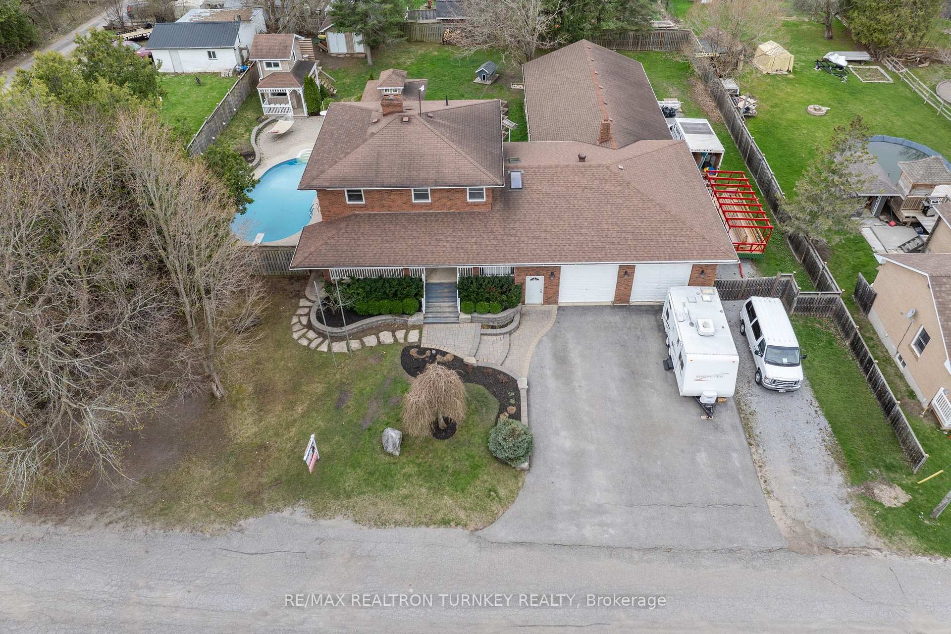 Photo 43 of 10 Dafoe Street, Uxbridge, Rural Uxbridge — HOMEH