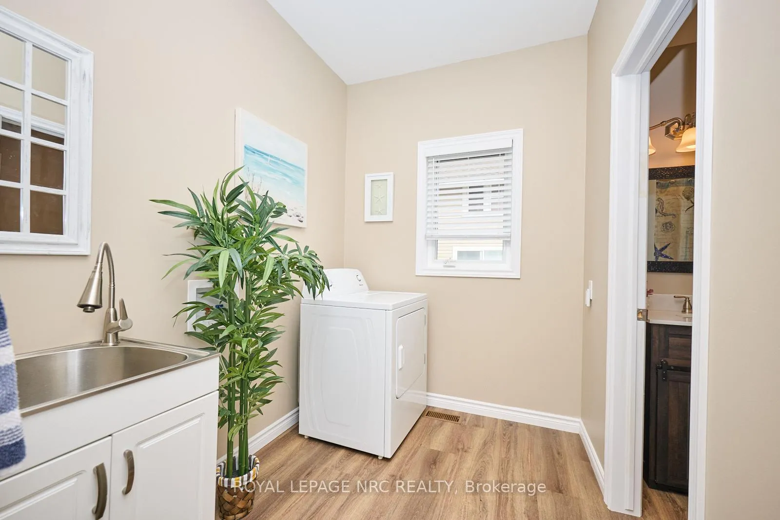 Photo 40 of 11565 Beach Road E, Wainfleet, Lakeshore — HOMEH