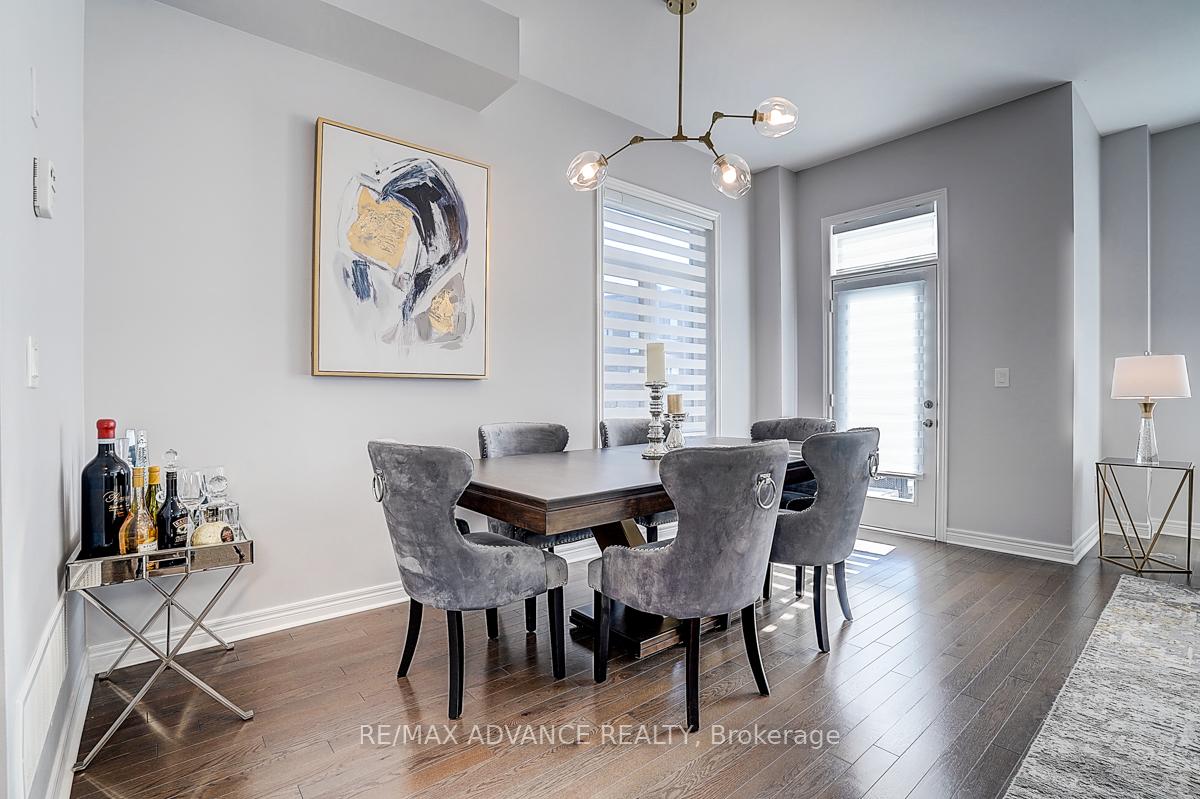 Photo 18 of 30 Laskin Drive, Vaughan, Patterson — HOMEH