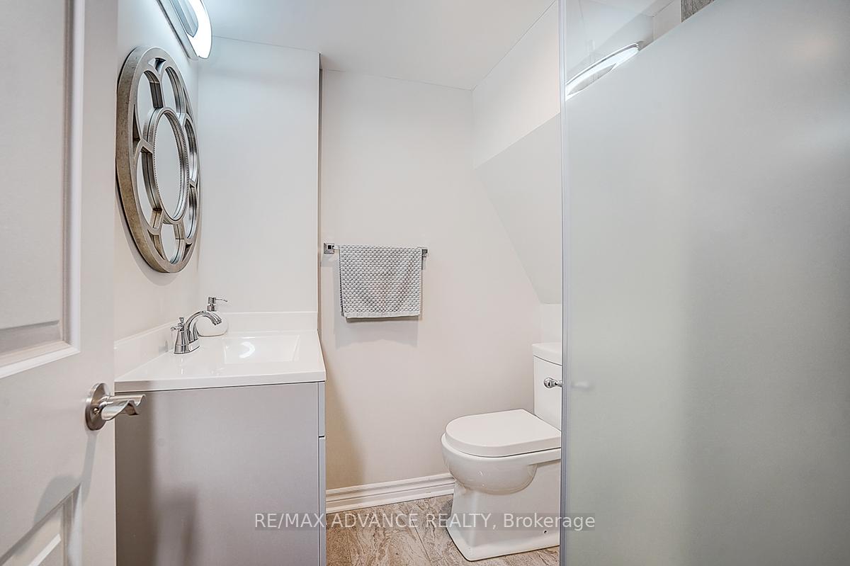Photo 36 of 30 Laskin Drive, Vaughan, Patterson — HOMEH