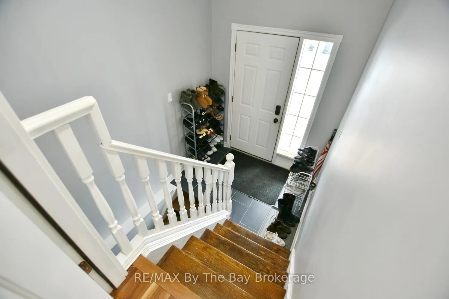 Photo 6 of 41 Wesley Avenue, Wasaga Beach — HOMEH