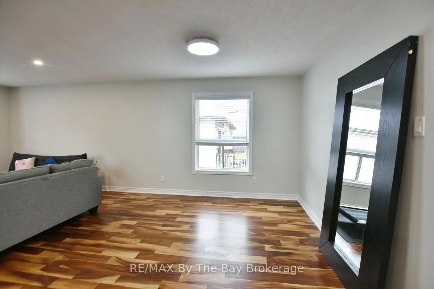 Photo 12 of 41 Wesley Avenue, Wasaga Beach — HOMEH